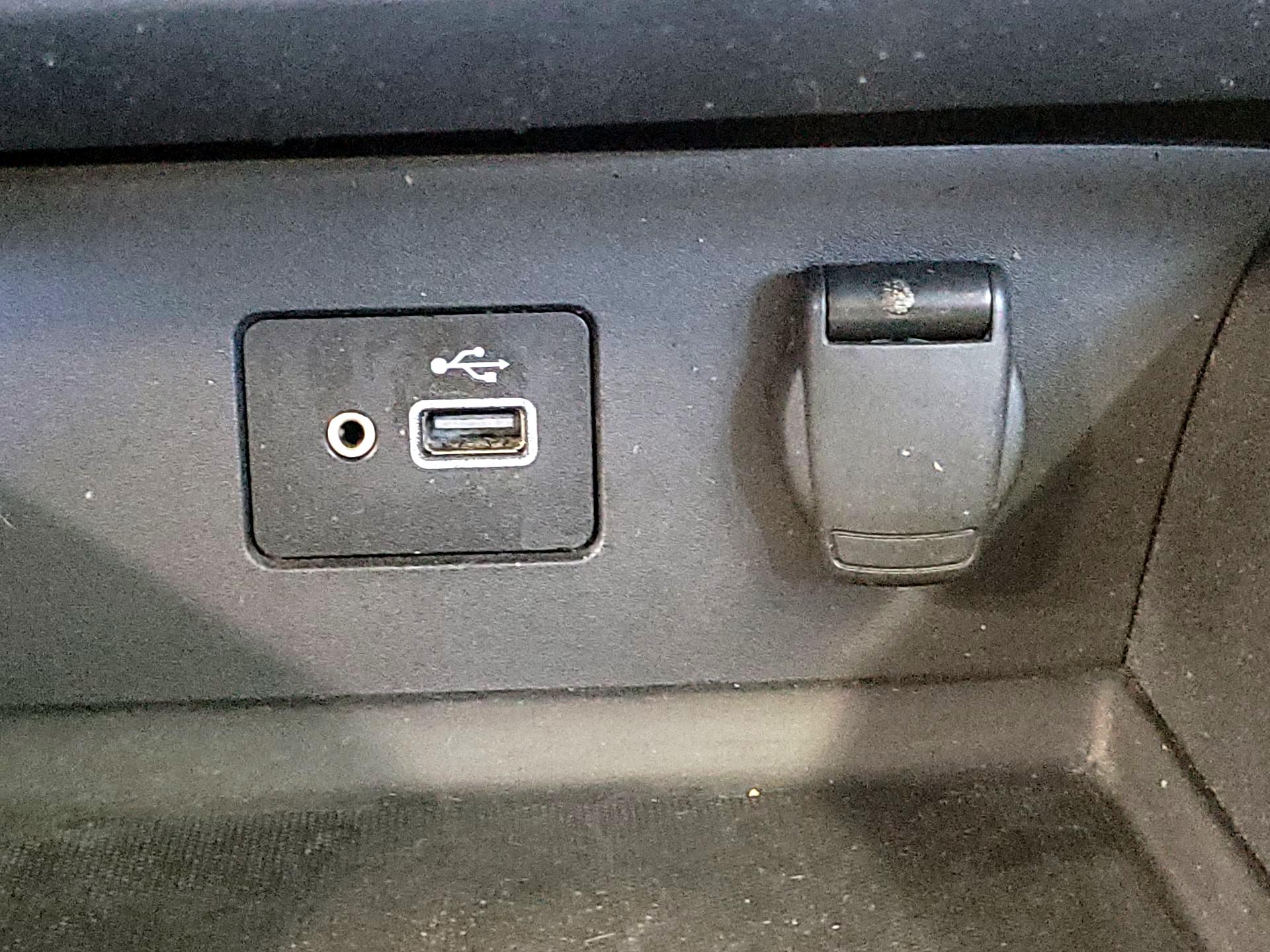 Thumbnail: 2021 Nissan Altima - 18