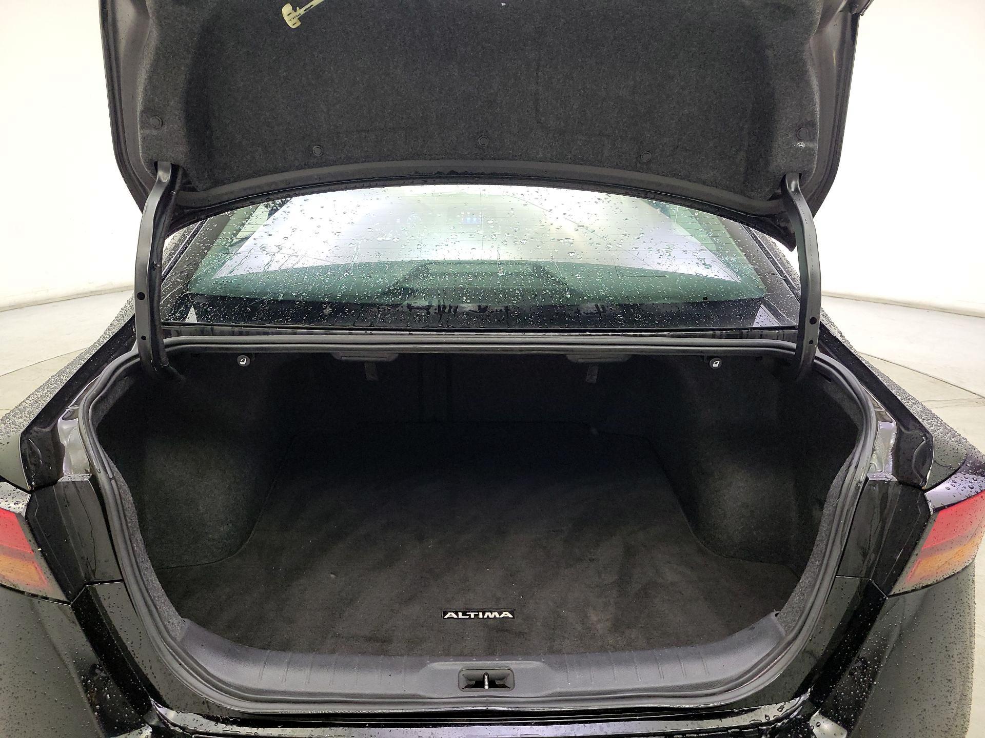 Thumbnail: 2021 Nissan Altima - 20