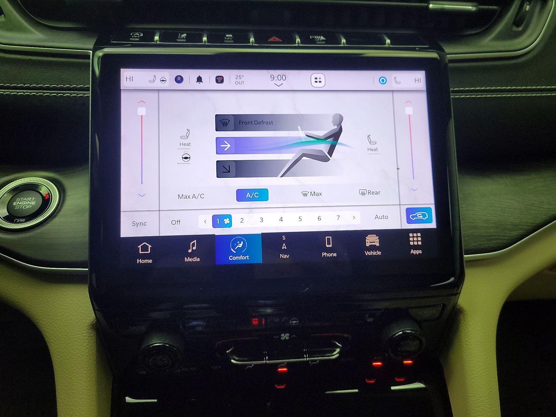 Thumbnail: 2023 Jeep Grand Cherokee - 17