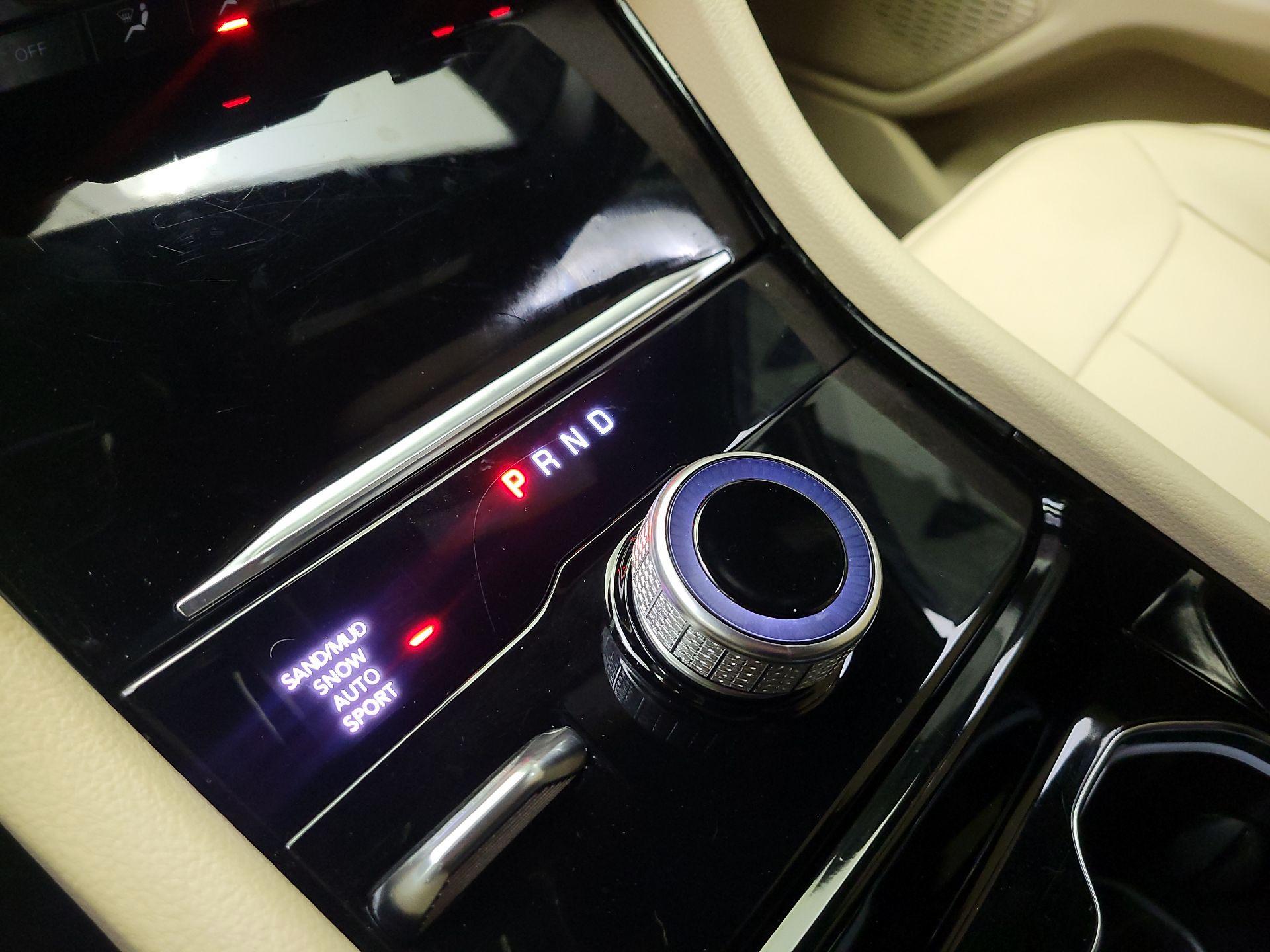 Thumbnail: 2023 Jeep Grand Cherokee - 18