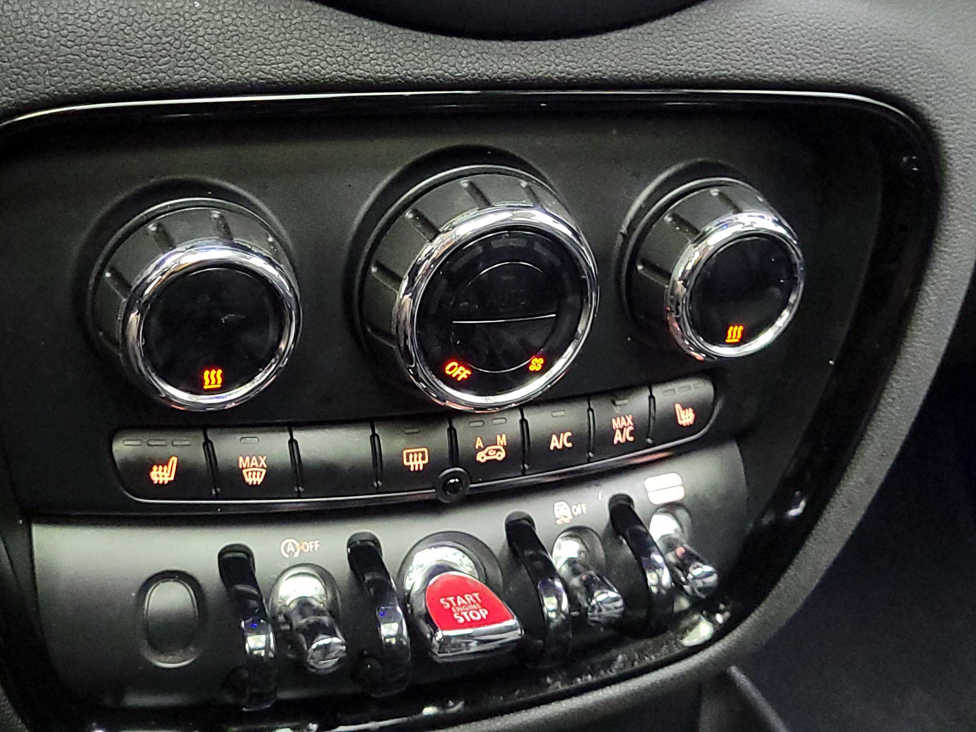 Thumbnail: 2020 MINI Cooper Clubman - 16