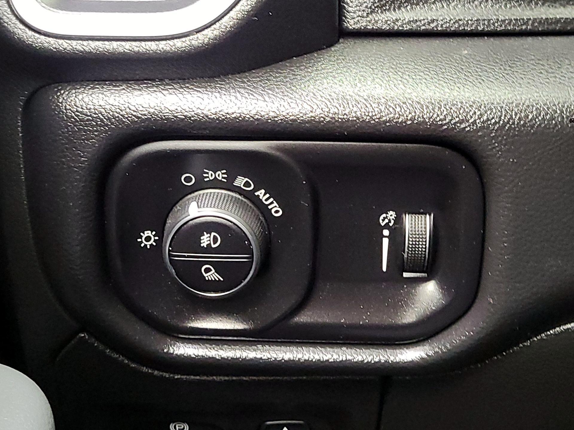 Thumbnail: 2022 RAM 1500 - 13