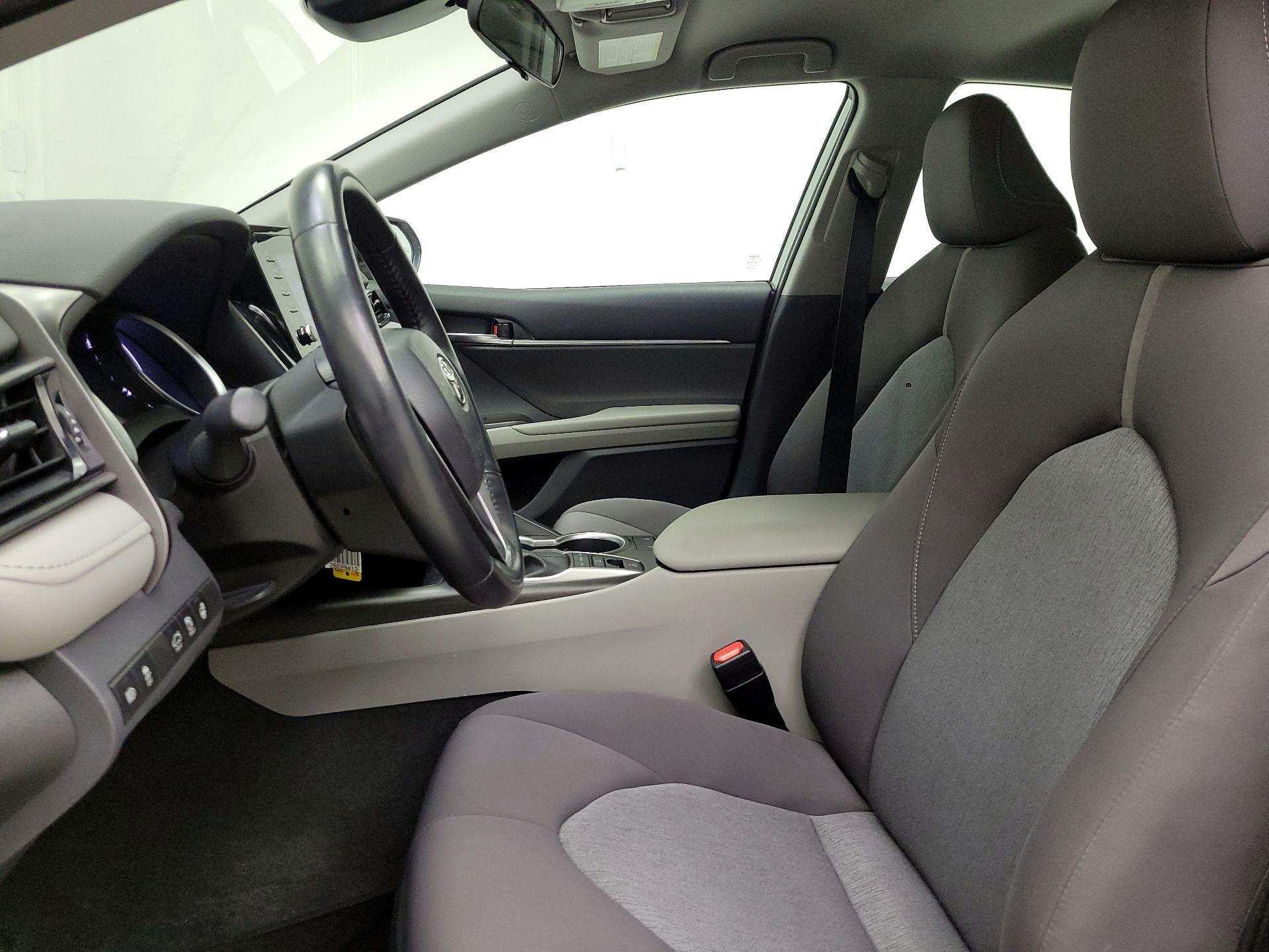 Thumbnail: 2022 Toyota Camry - 11