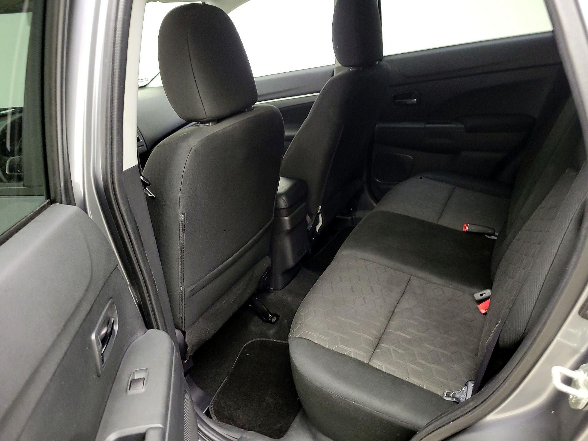 Thumbnail: 2022 Mitsubishi Outlander Sport - 19