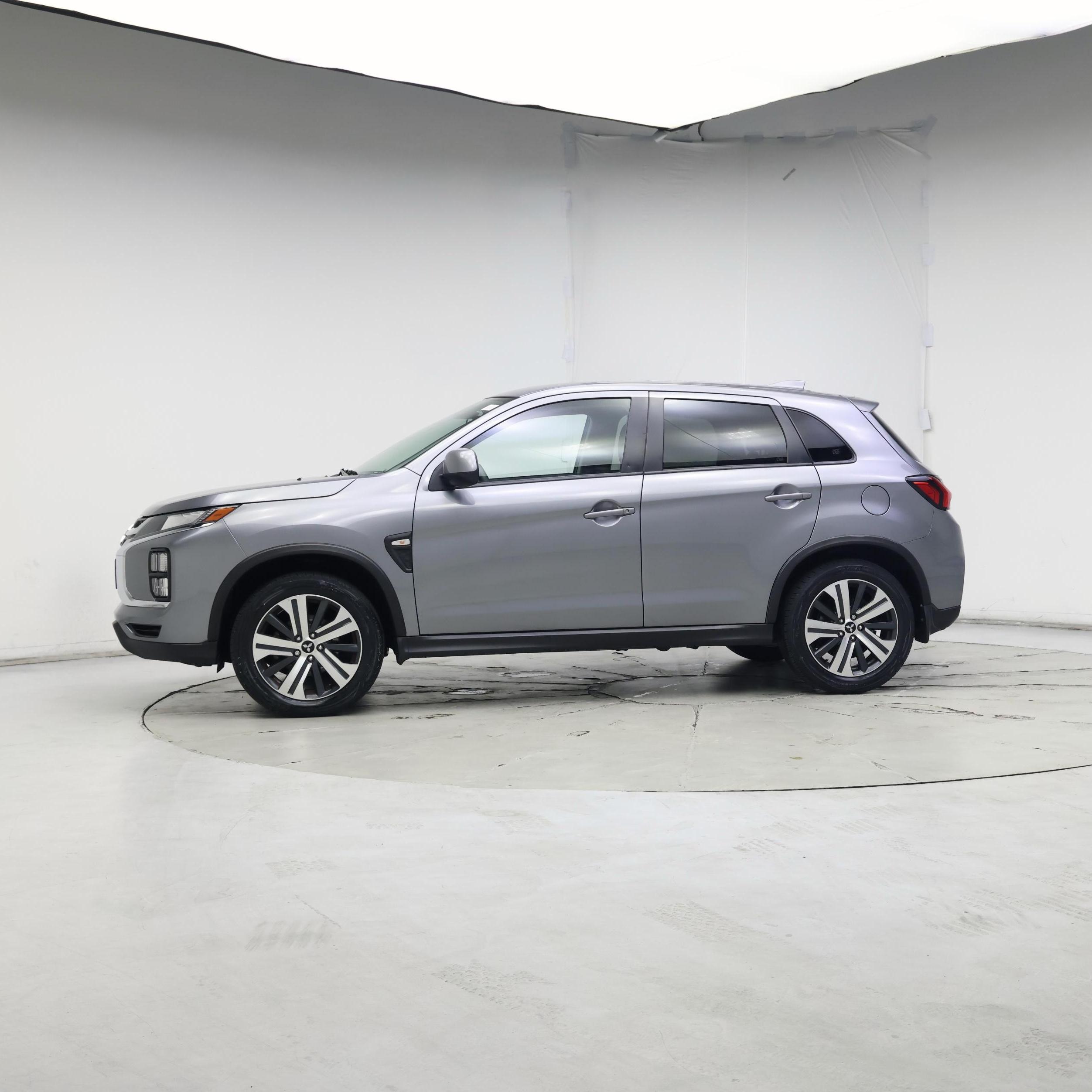 Thumbnail: 2022 Mitsubishi Outlander Sport - 3