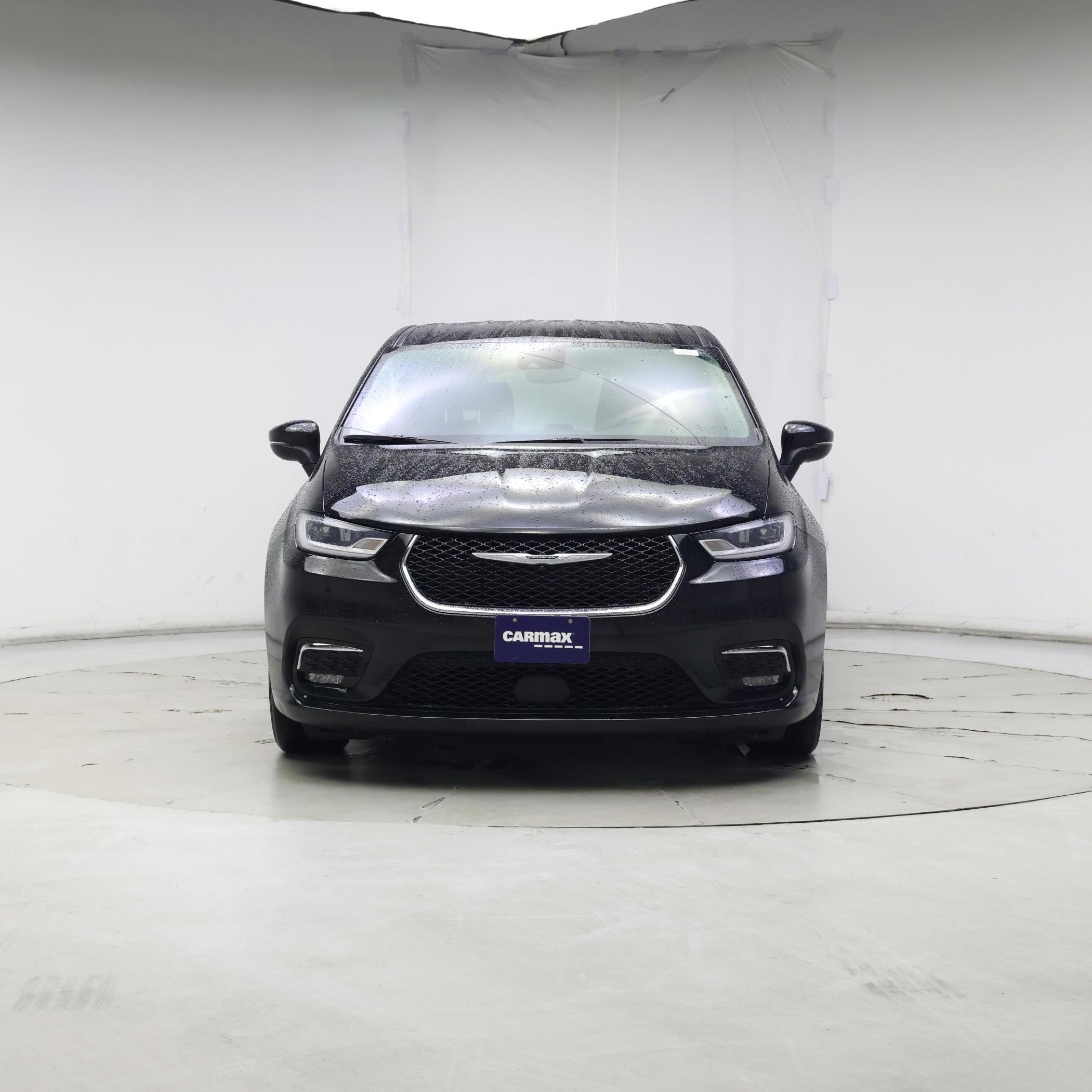 Thumbnail: 2023 Chrysler Pacifica - 5