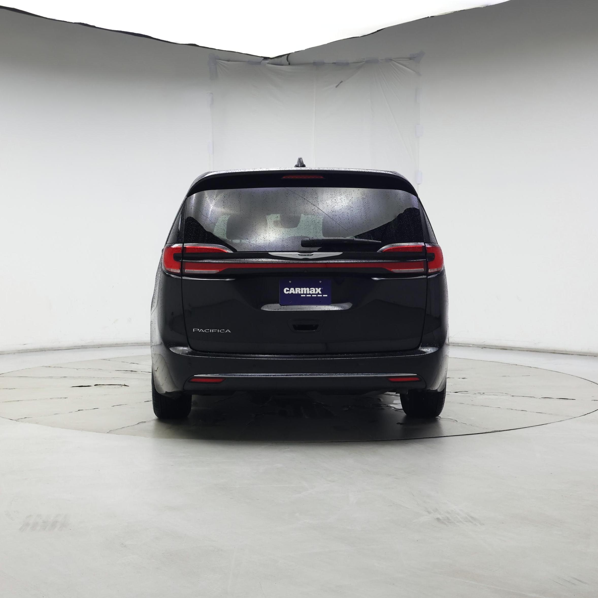 Thumbnail: 2023 Chrysler Pacifica - 6