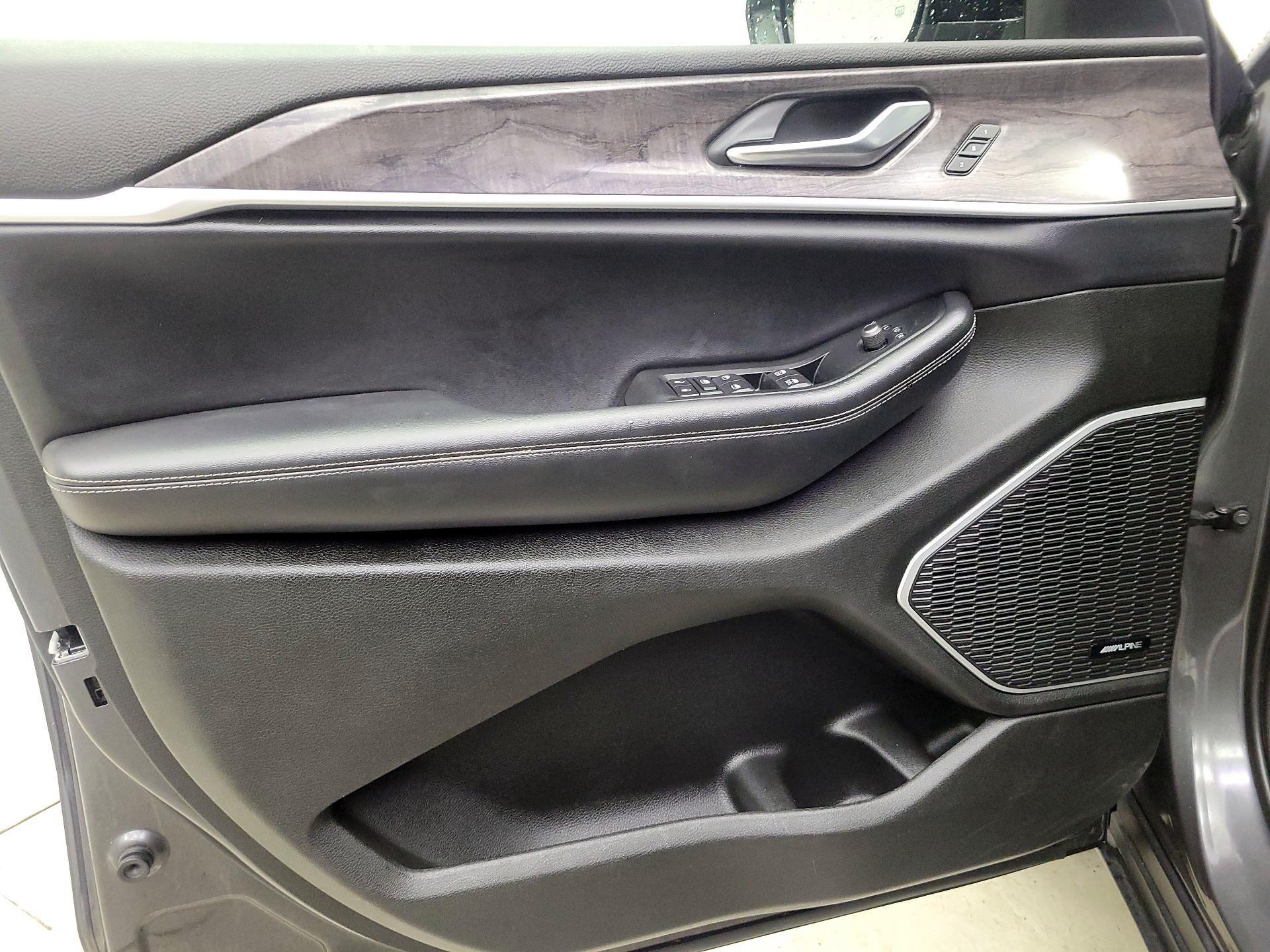 Thumbnail: 2022 Jeep Grand Cherokee L - 12