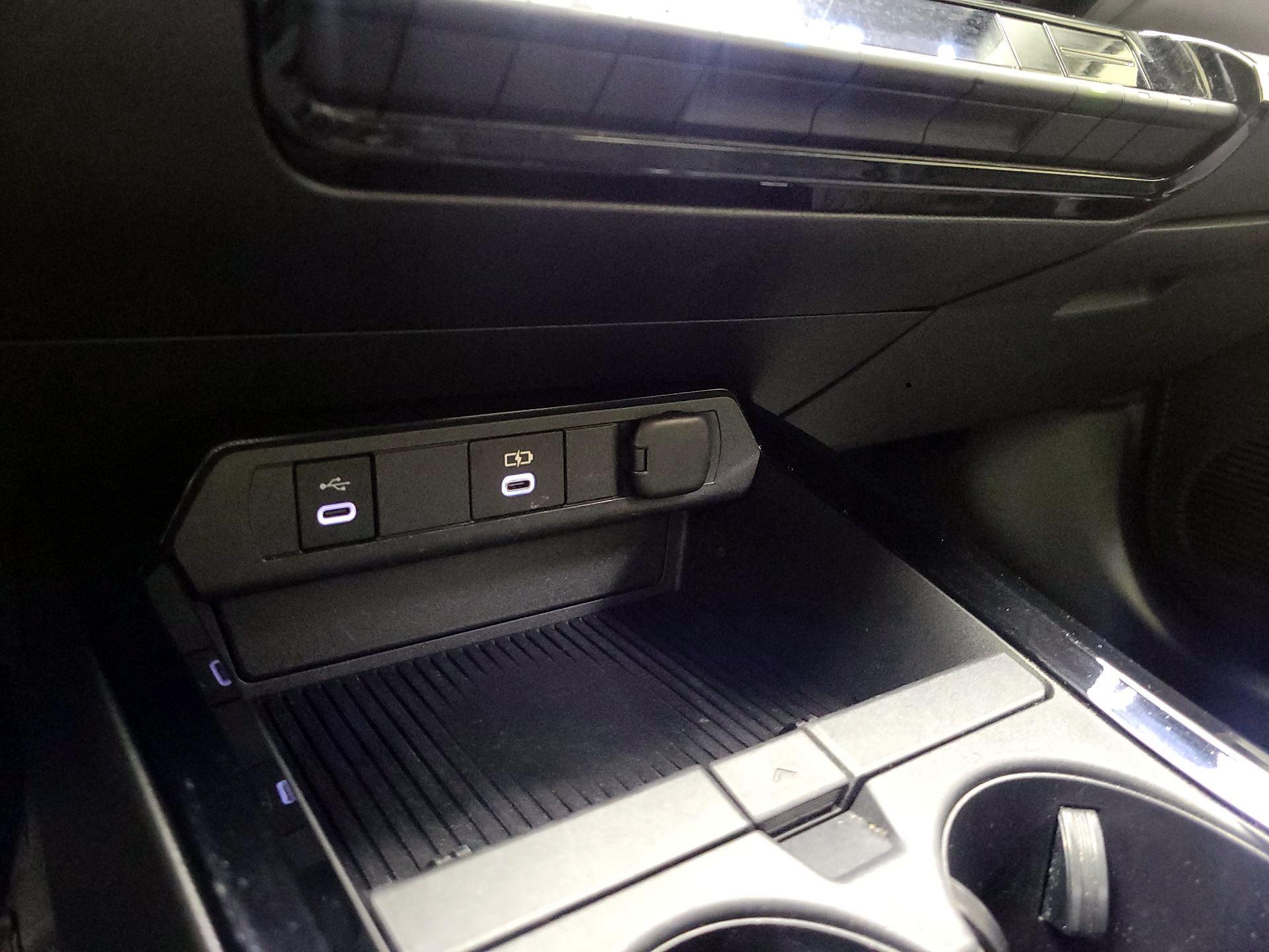 Thumbnail: 2023 Toyota Prius - 19