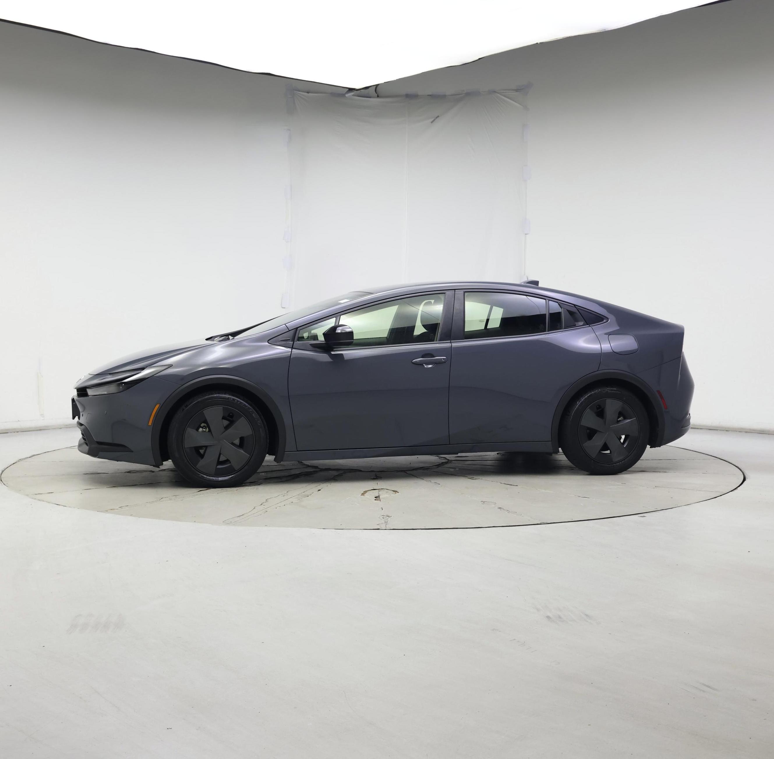 Thumbnail: 2023 Toyota Prius - 3