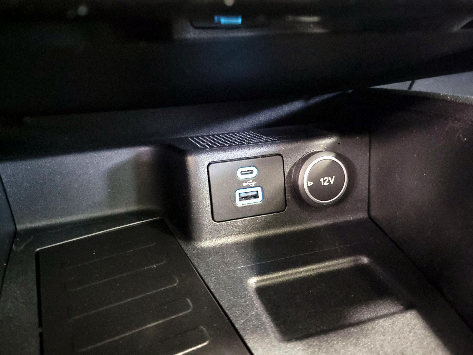 Thumbnail: 2021 Ford Escape - 19