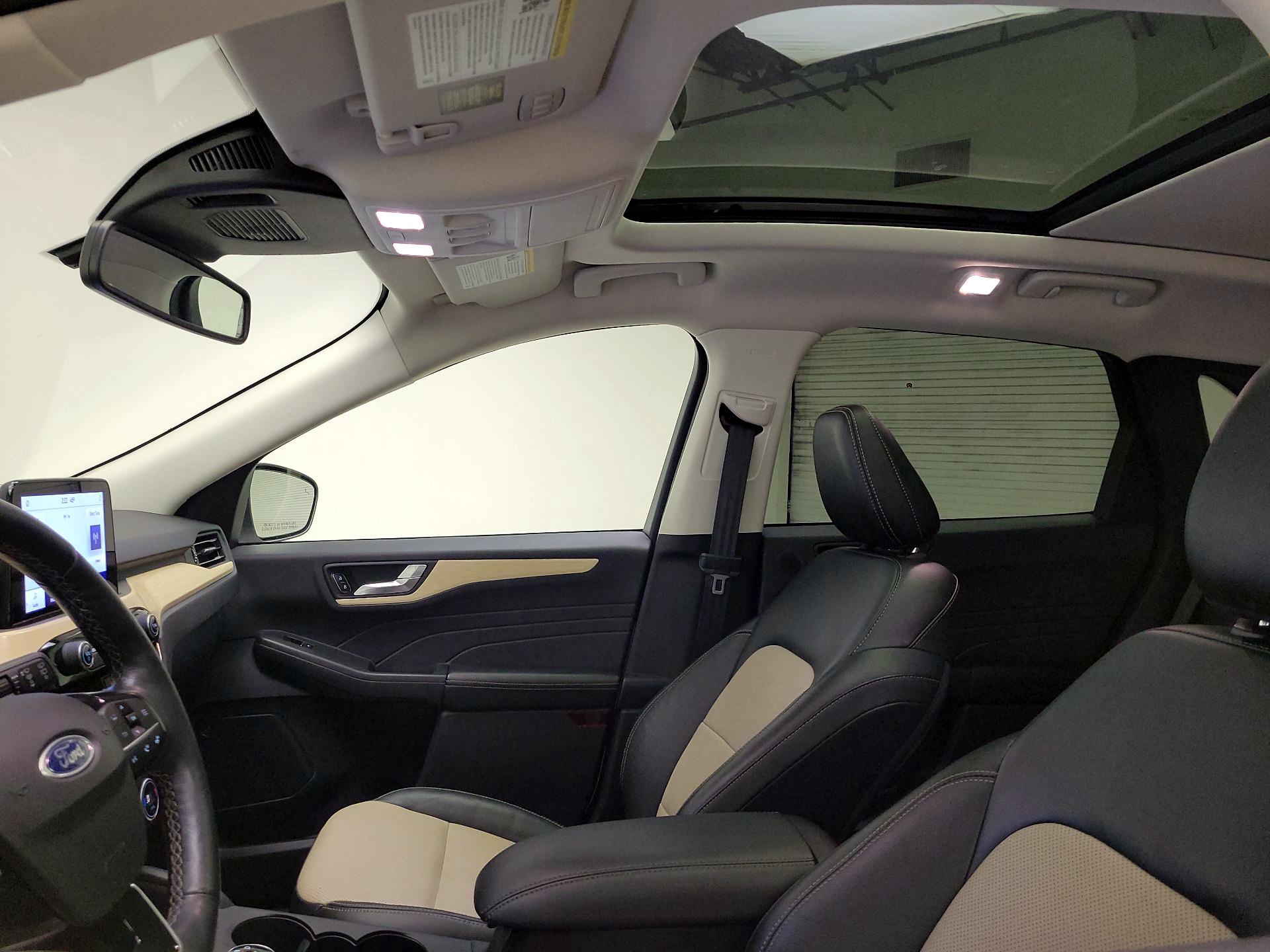 Thumbnail: 2021 Ford Escape - 20