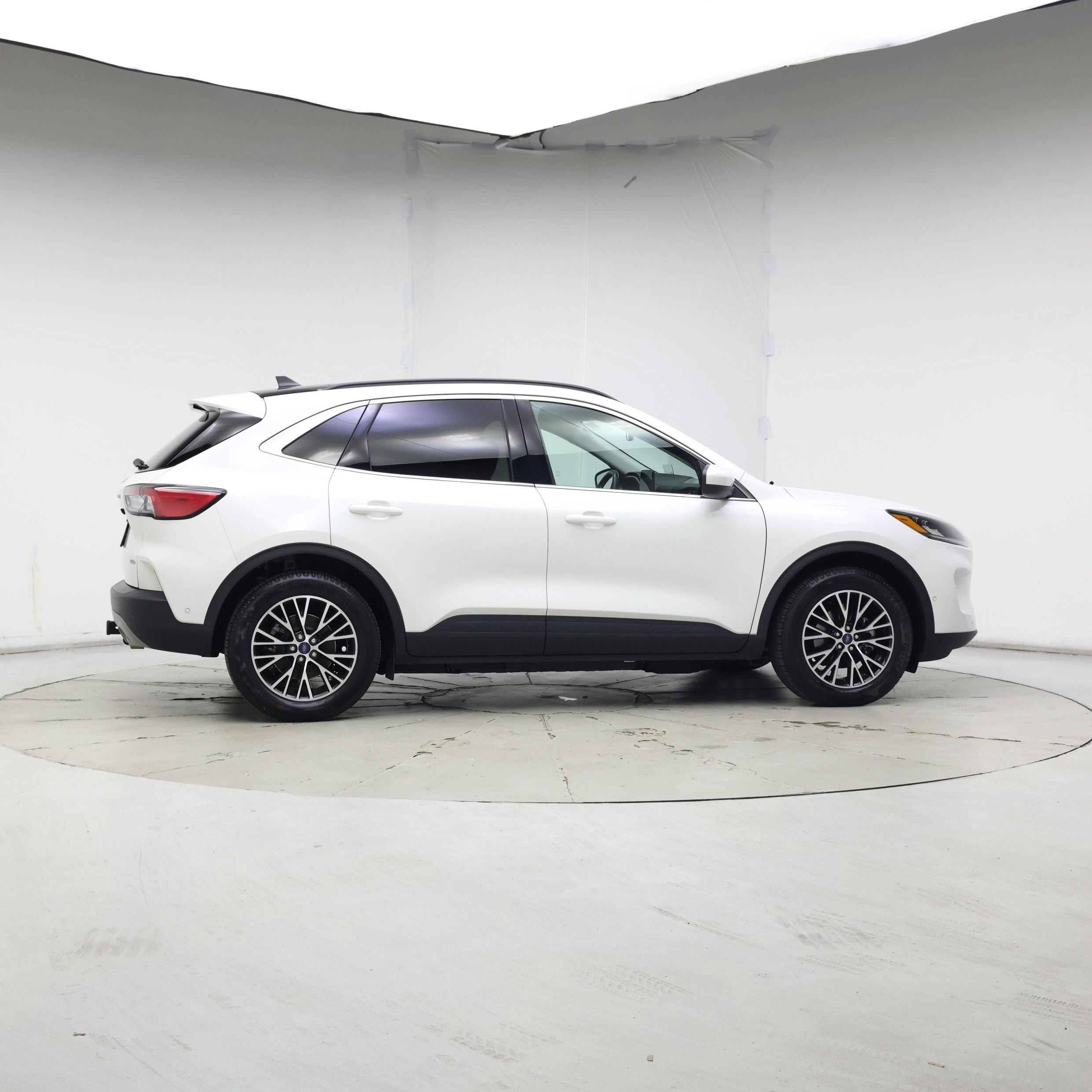 Thumbnail: 2021 Ford Escape - 7