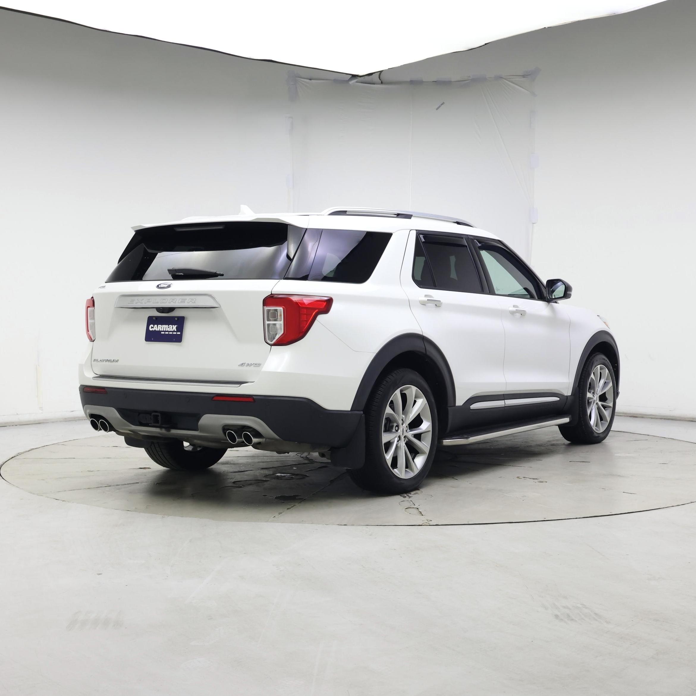 Thumbnail: 2021 Ford Explorer - 8