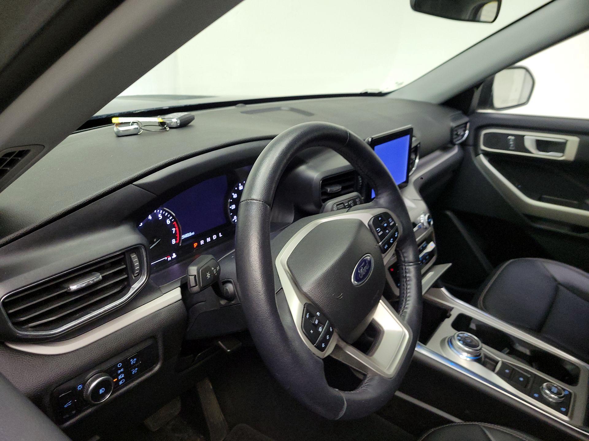 Thumbnail: 2023 Ford Explorer - 9