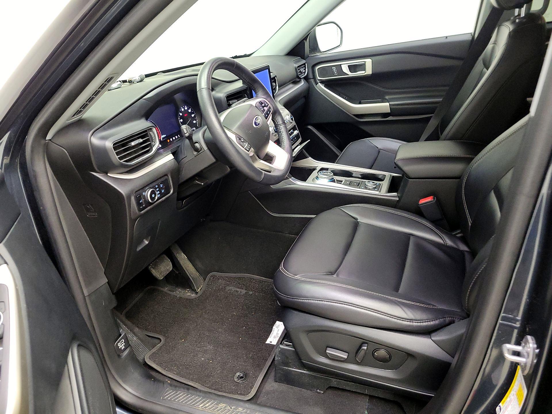 Thumbnail: 2023 Ford Explorer - 11