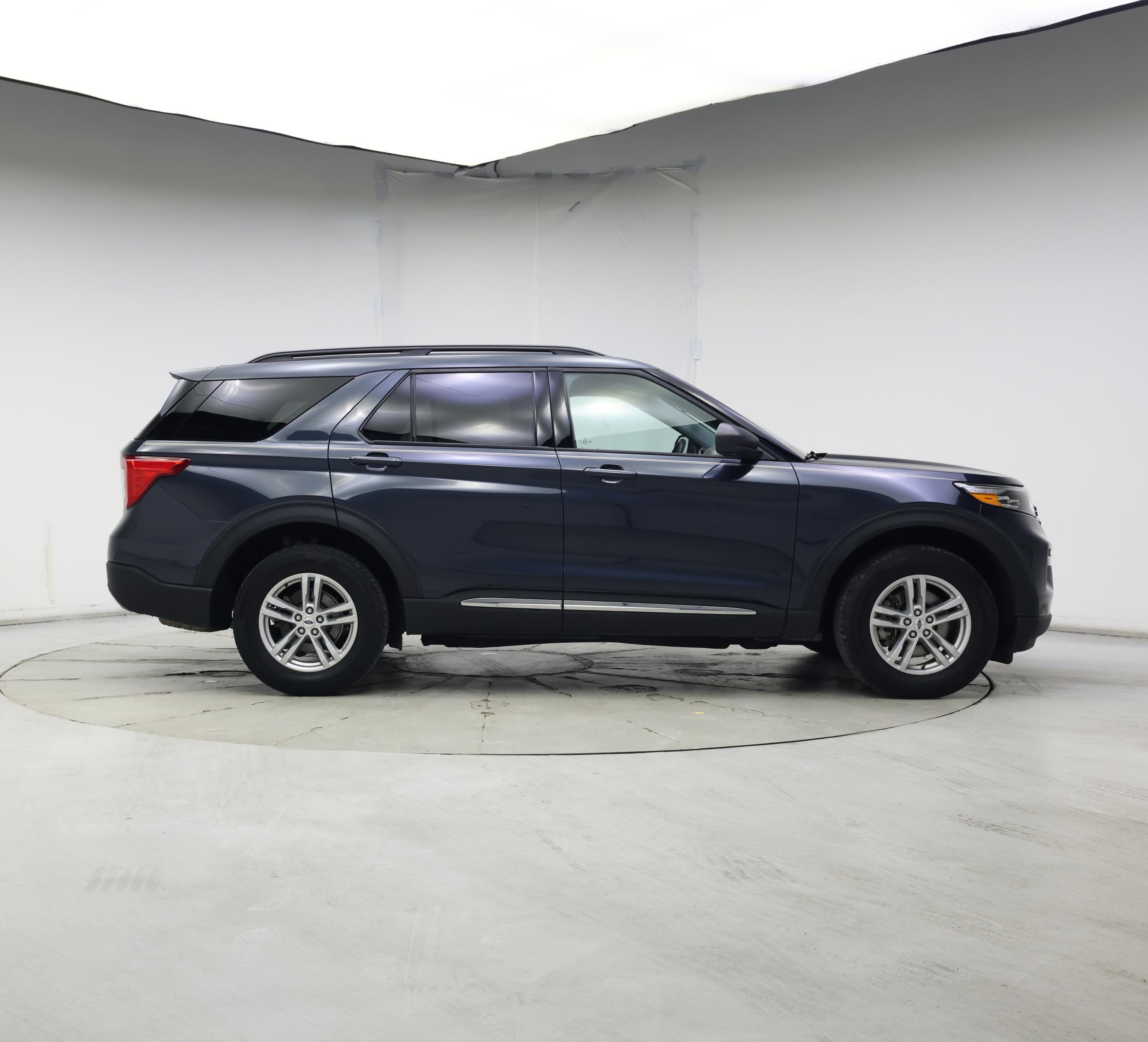 Thumbnail: 2023 Ford Explorer - 7