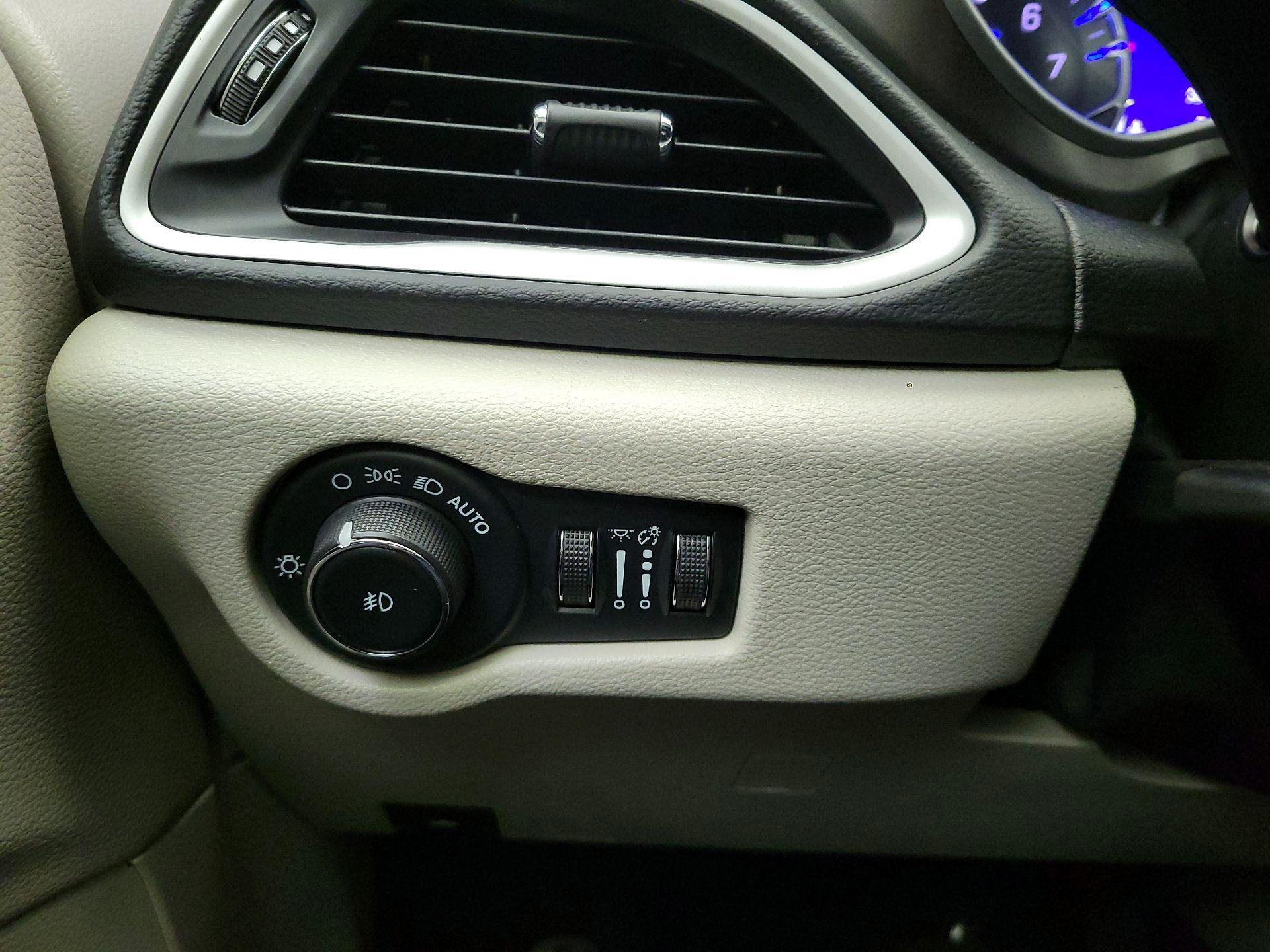 Thumbnail: 2024 Chrysler Pacifica - 13