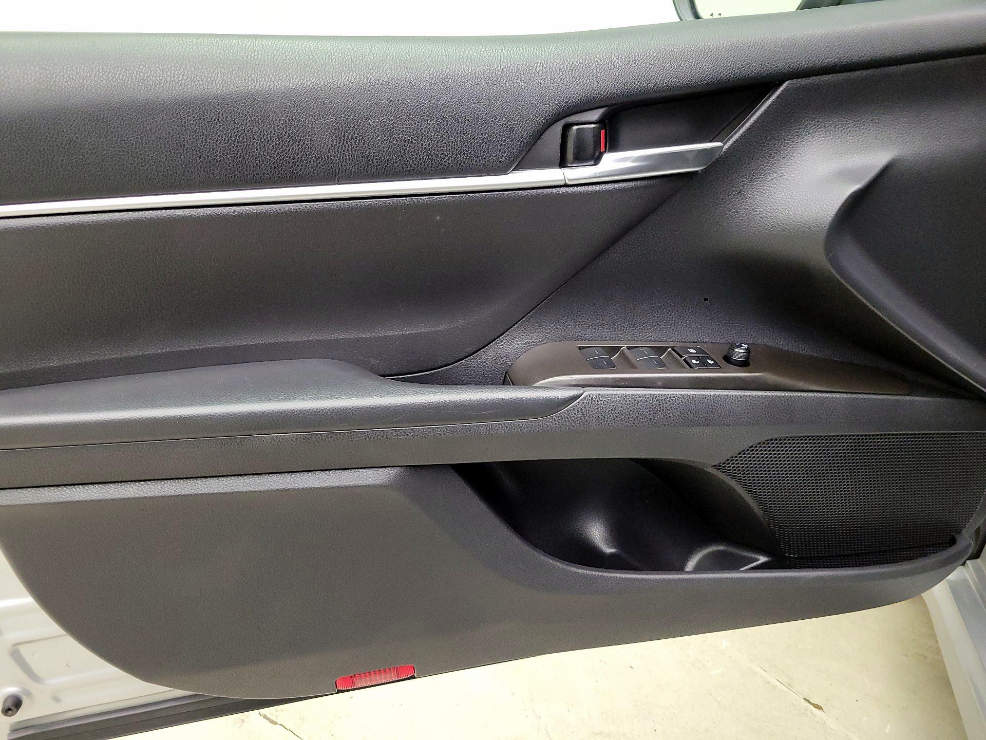 Thumbnail: 2023 Toyota Camry - 12