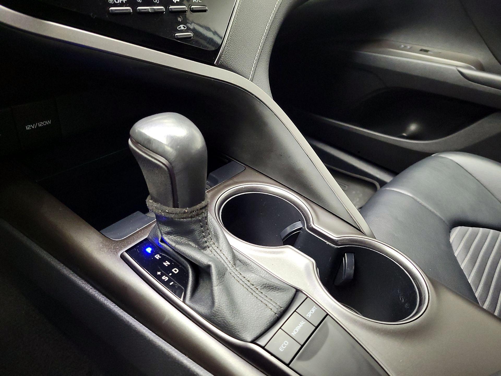 Thumbnail: 2023 Toyota Camry - 18