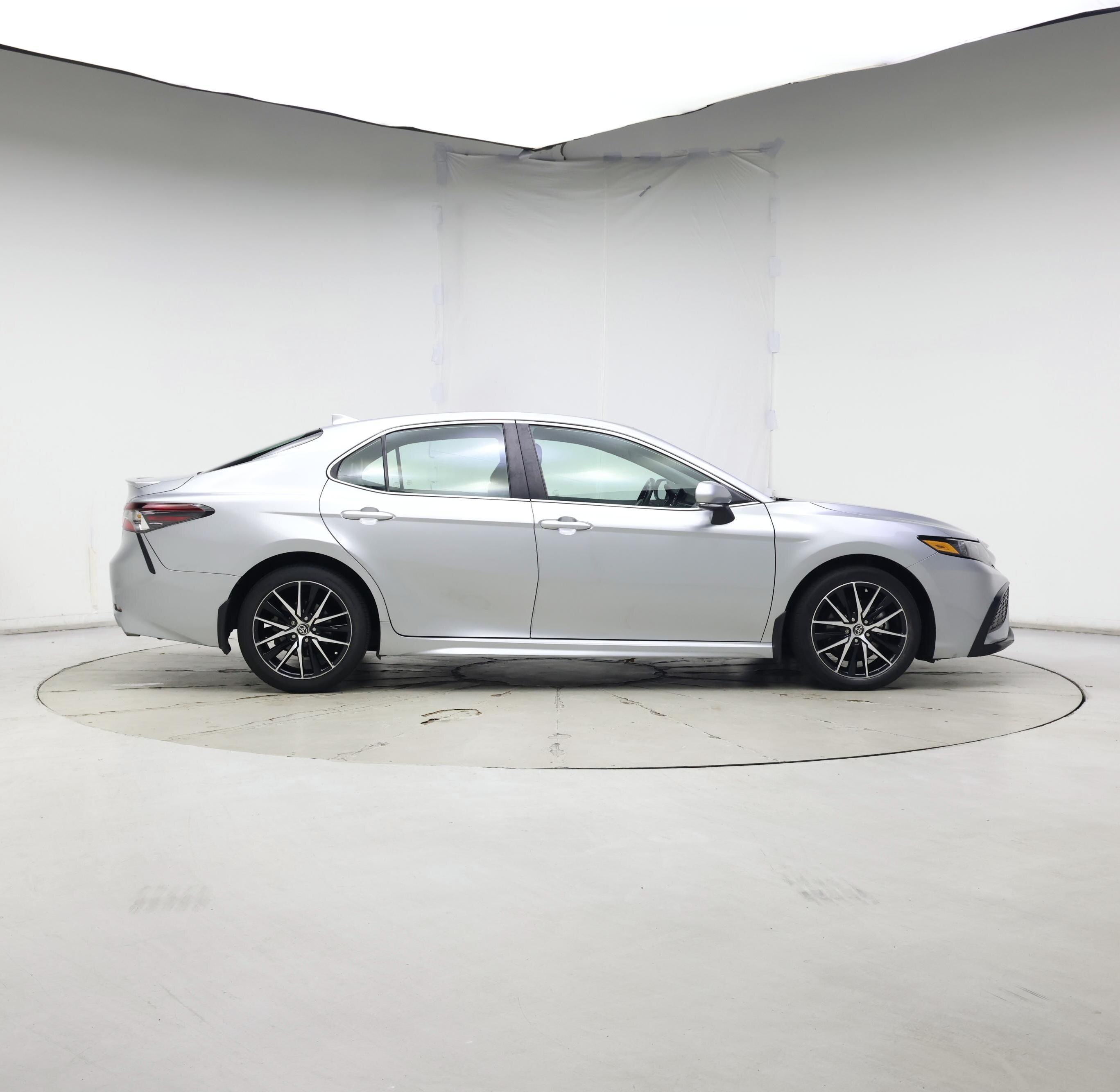 Thumbnail: 2023 Toyota Camry - 7