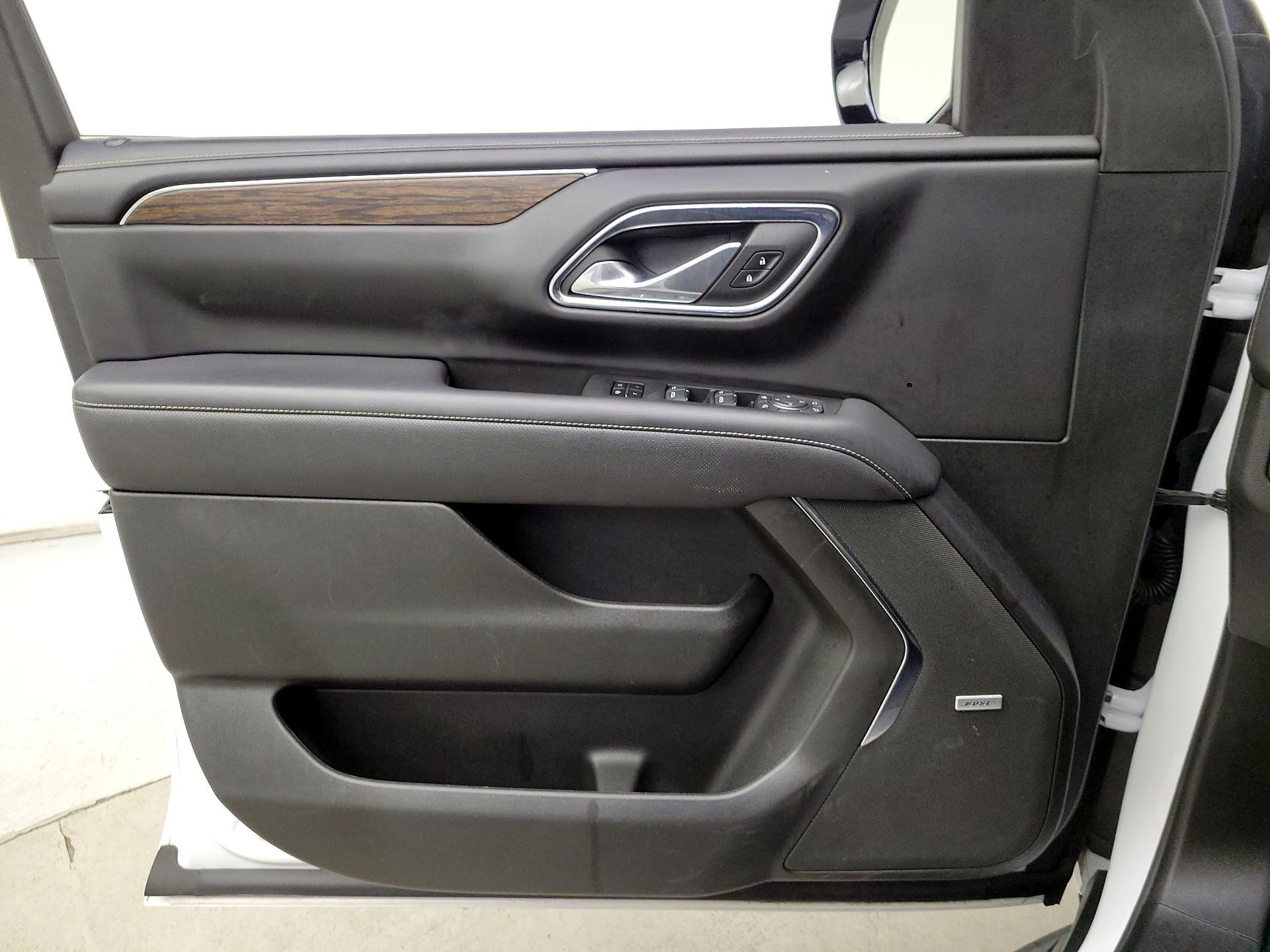 Thumbnail: 2023 Chevrolet Suburban - 12