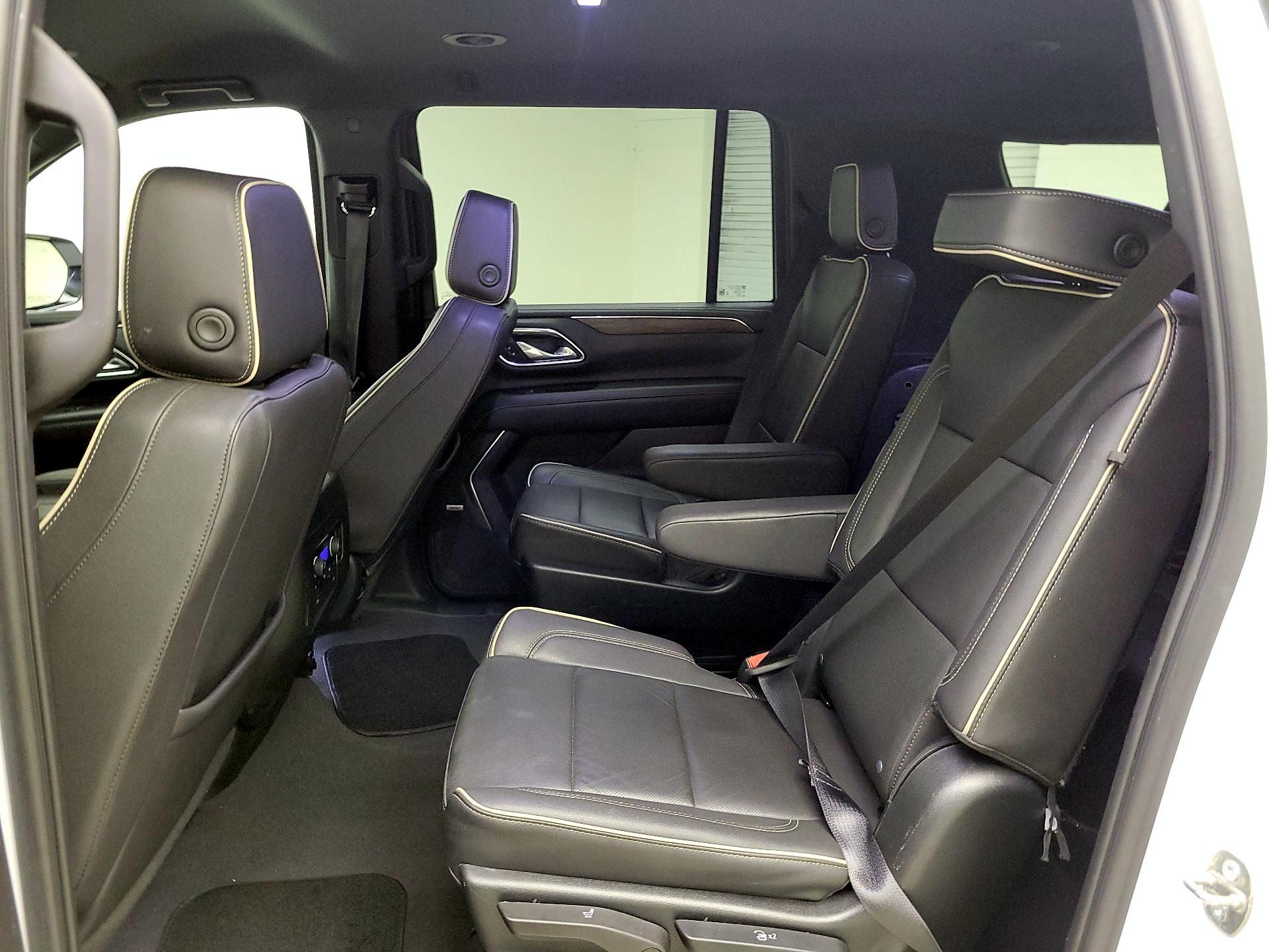 Thumbnail: 2023 Chevrolet Suburban - 19