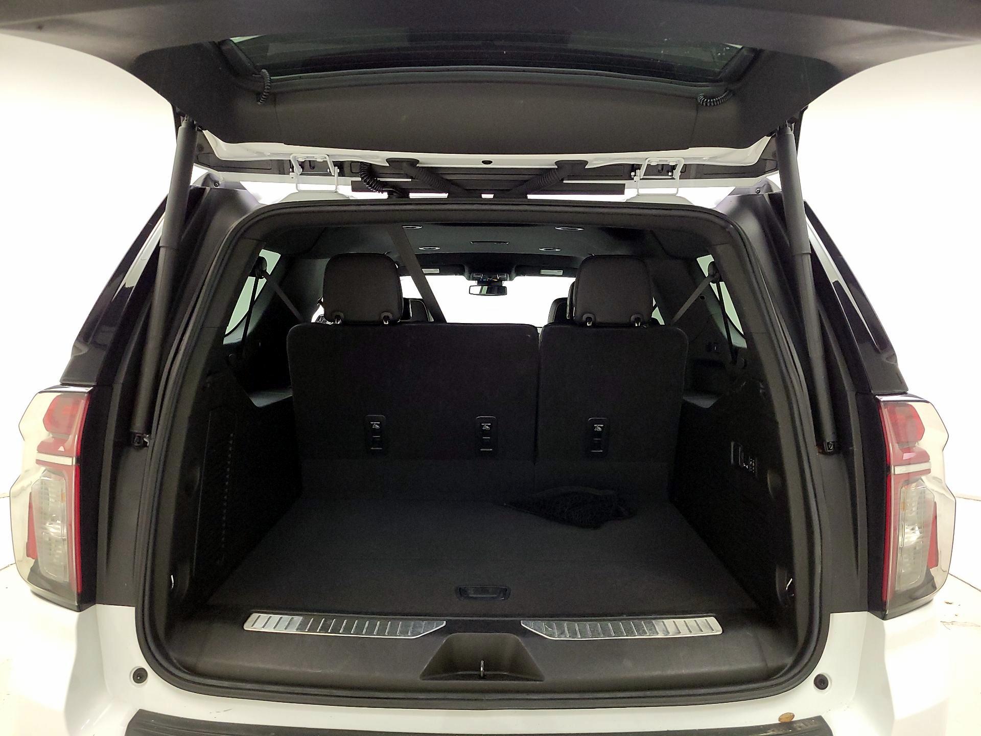 Thumbnail: 2023 Chevrolet Suburban - 20