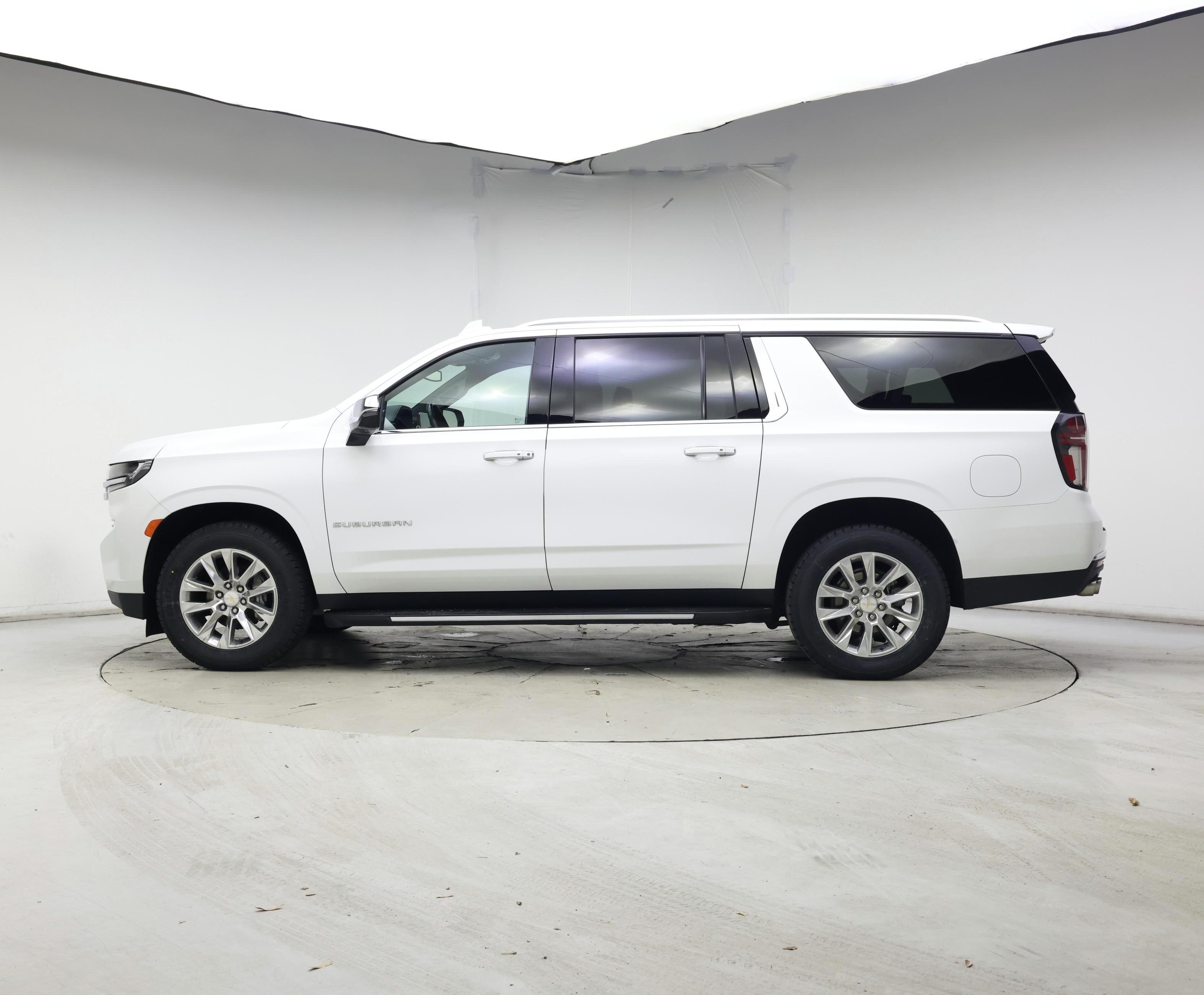 Thumbnail: 2023 Chevrolet Suburban - 3