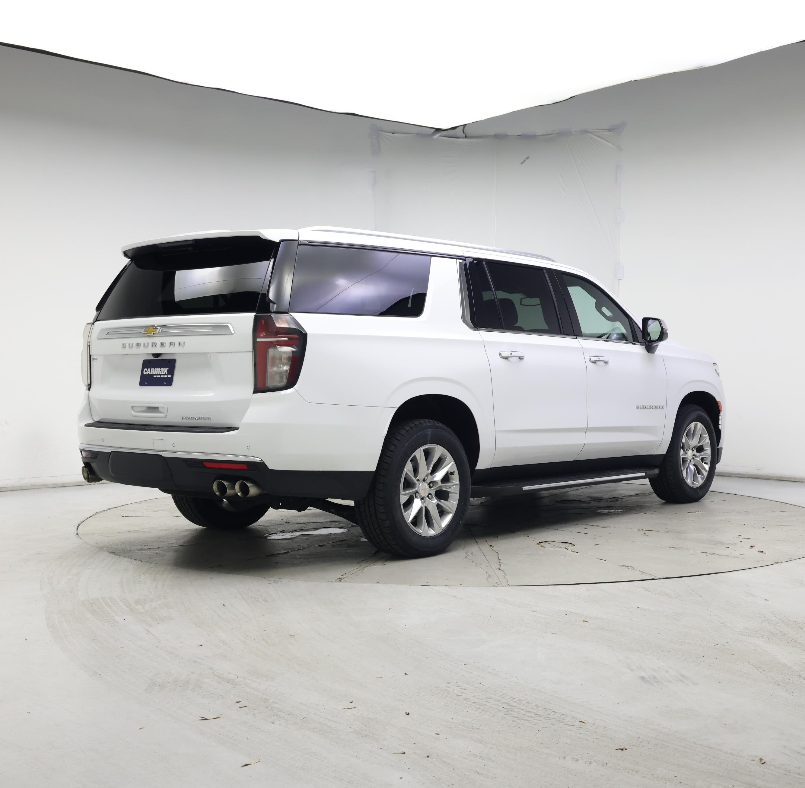 Thumbnail: 2023 Chevrolet Suburban - 8