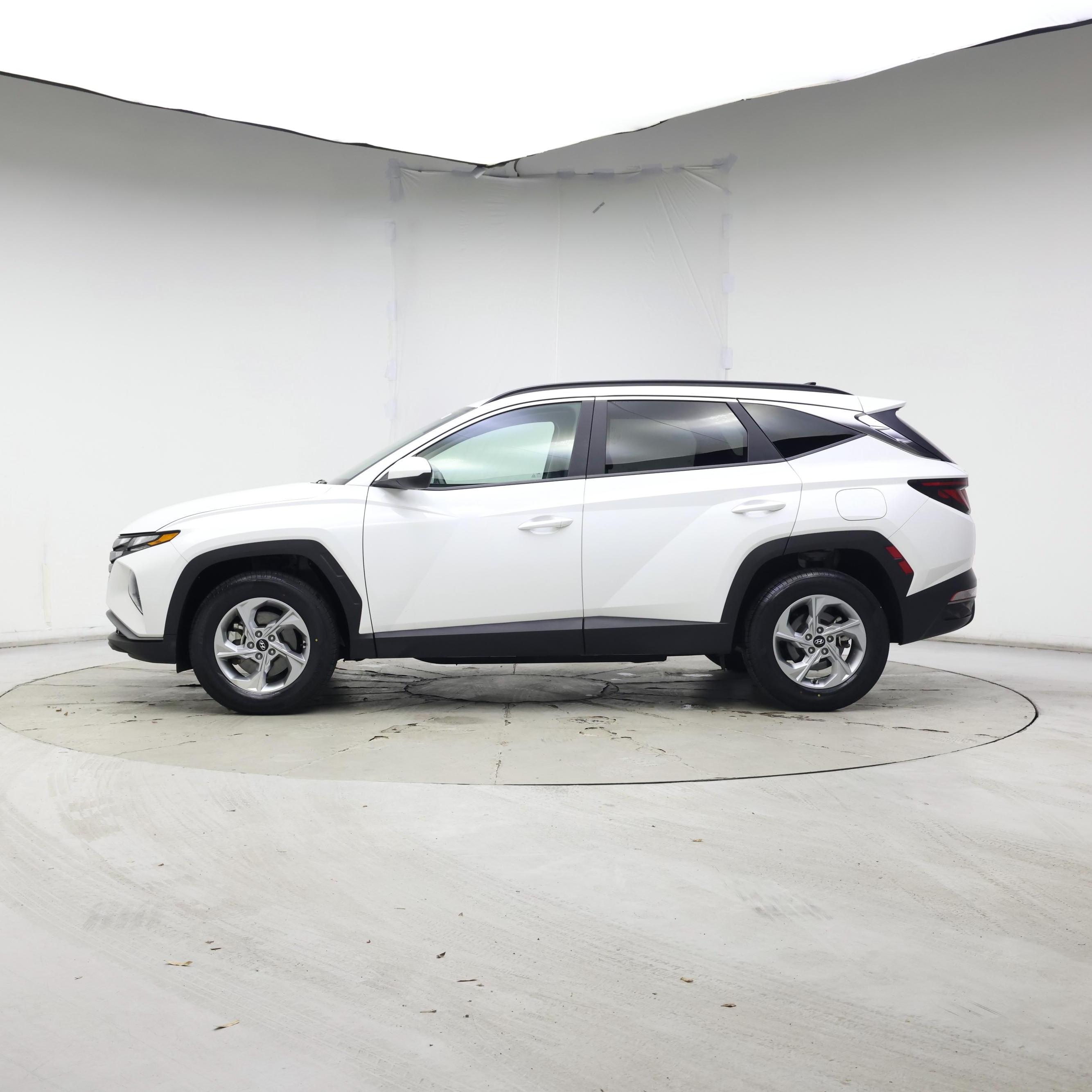 Thumbnail: 2024 Hyundai Tucson - 3