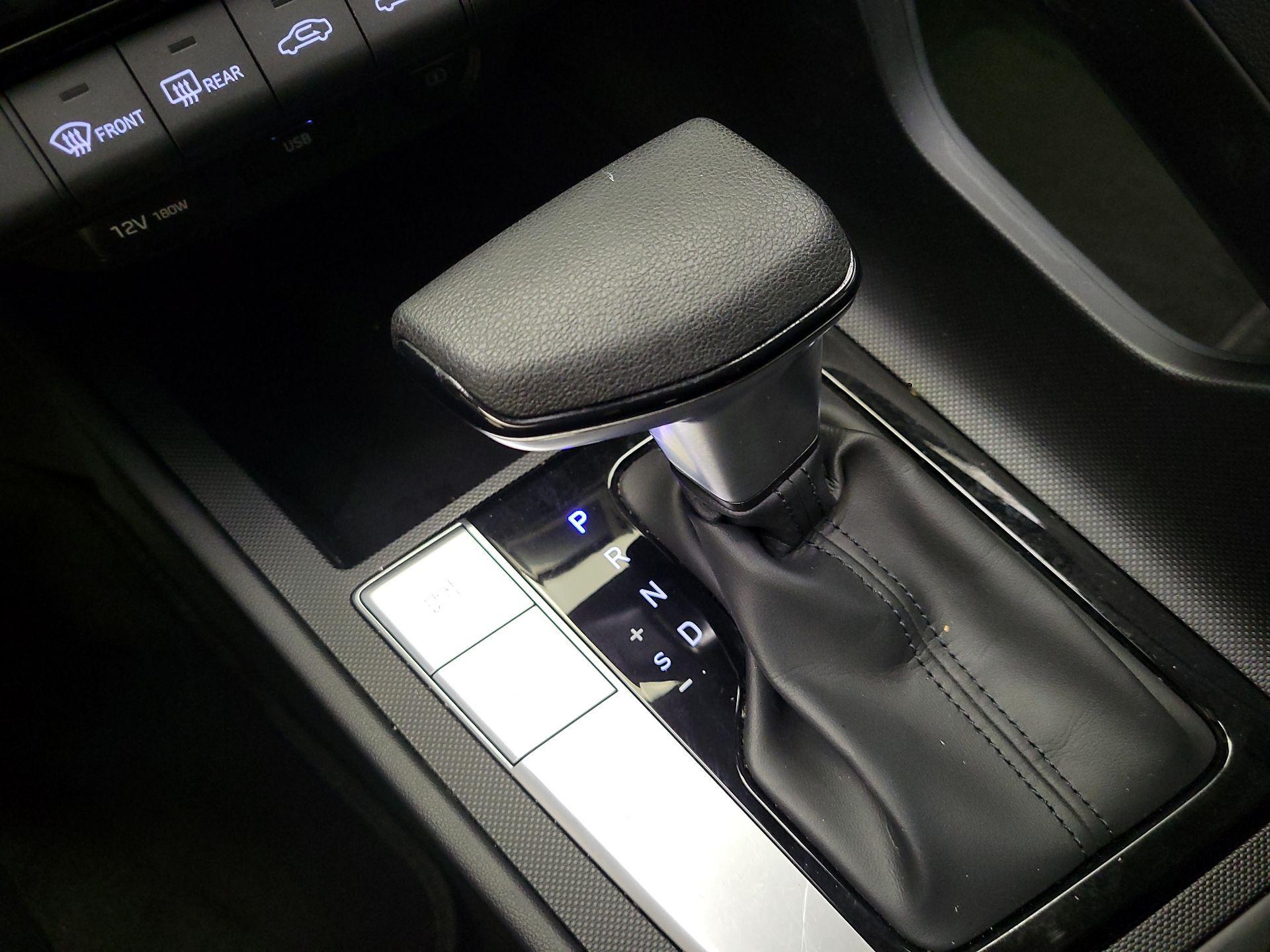 Thumbnail: 2023 Hyundai Elantra - 17