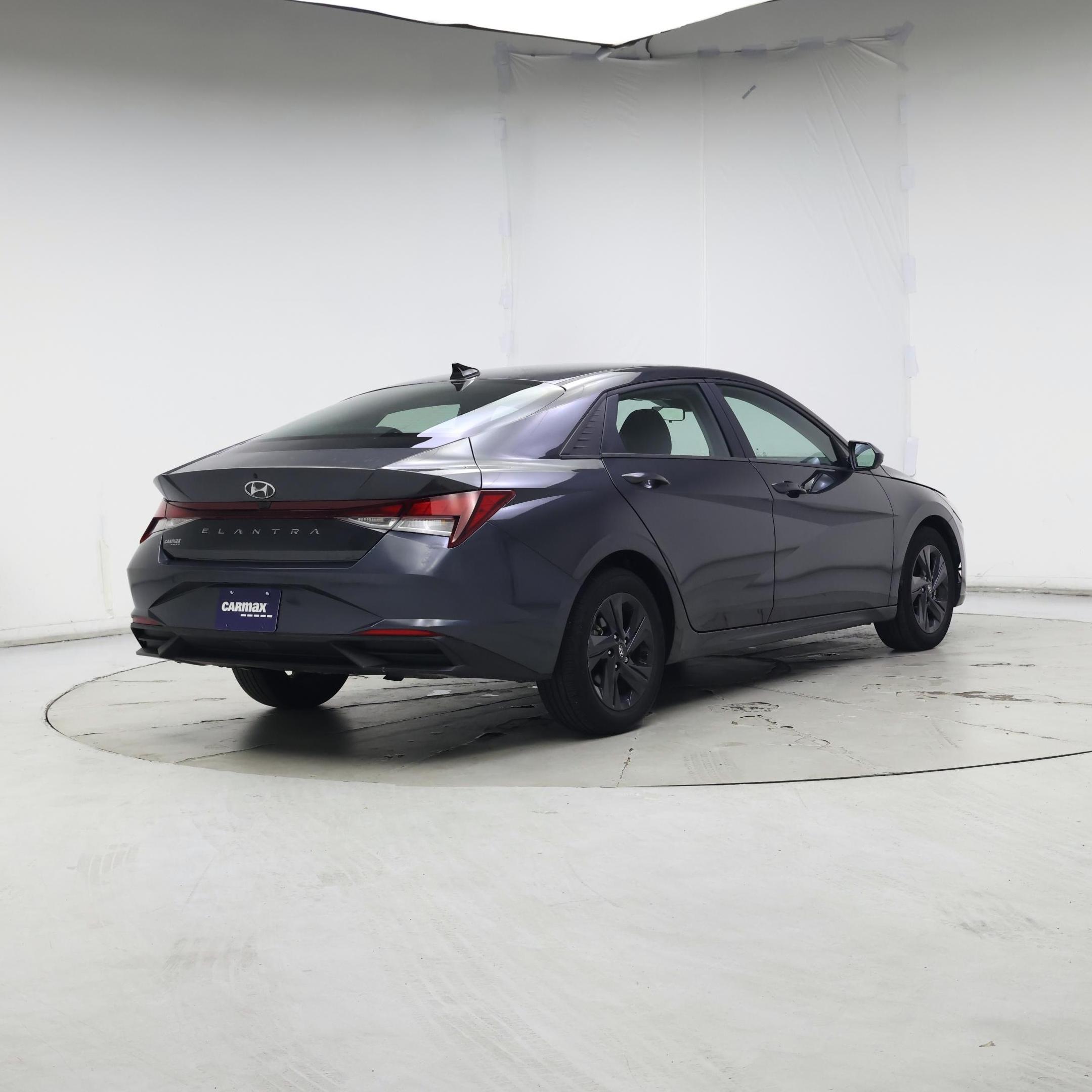 Thumbnail: 2023 Hyundai Elantra - 8