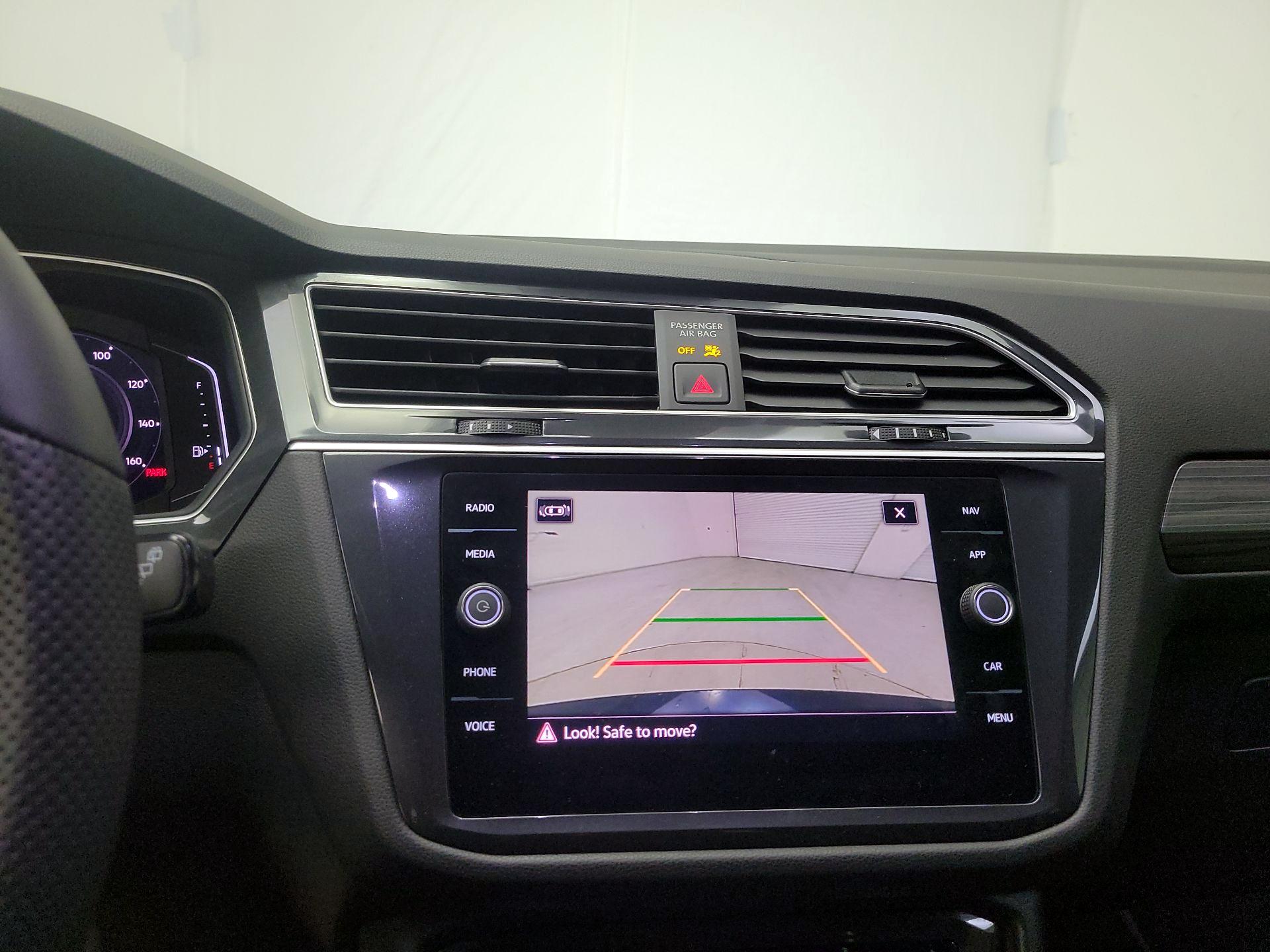 Thumbnail: 2024 Volkswagen Tiguan - 14