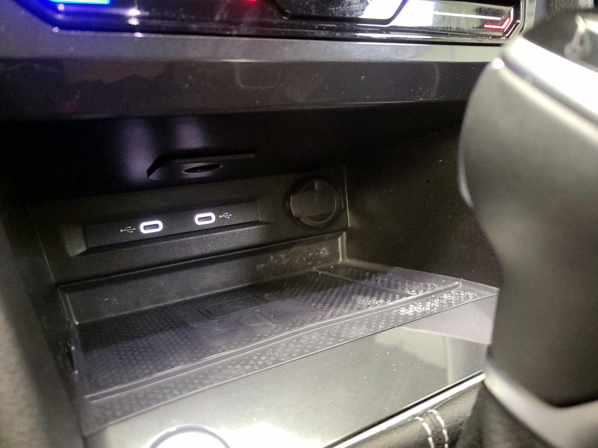 Thumbnail: 2024 Volkswagen Tiguan - 18