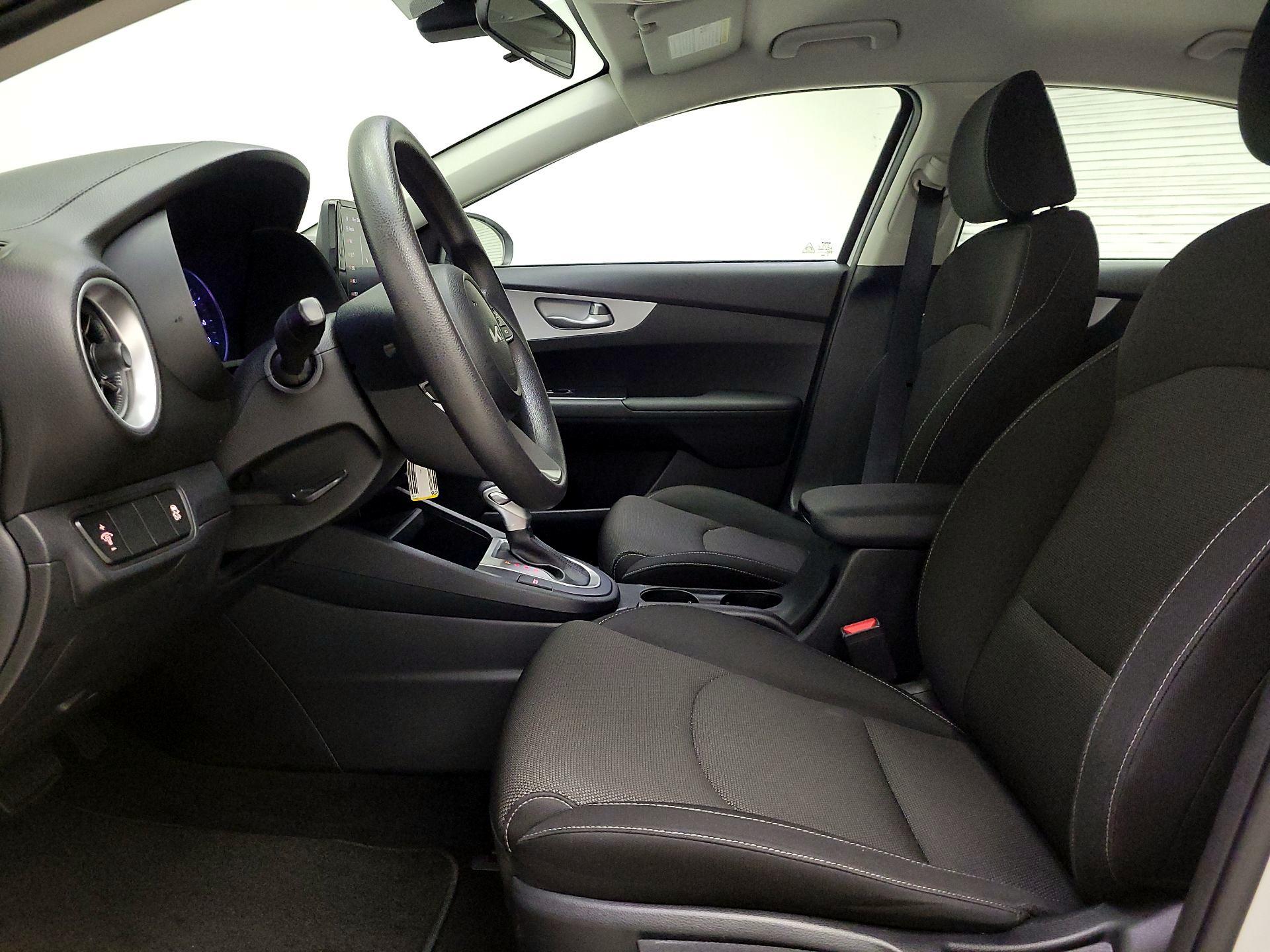 Thumbnail: 2024 Kia Forte - 11