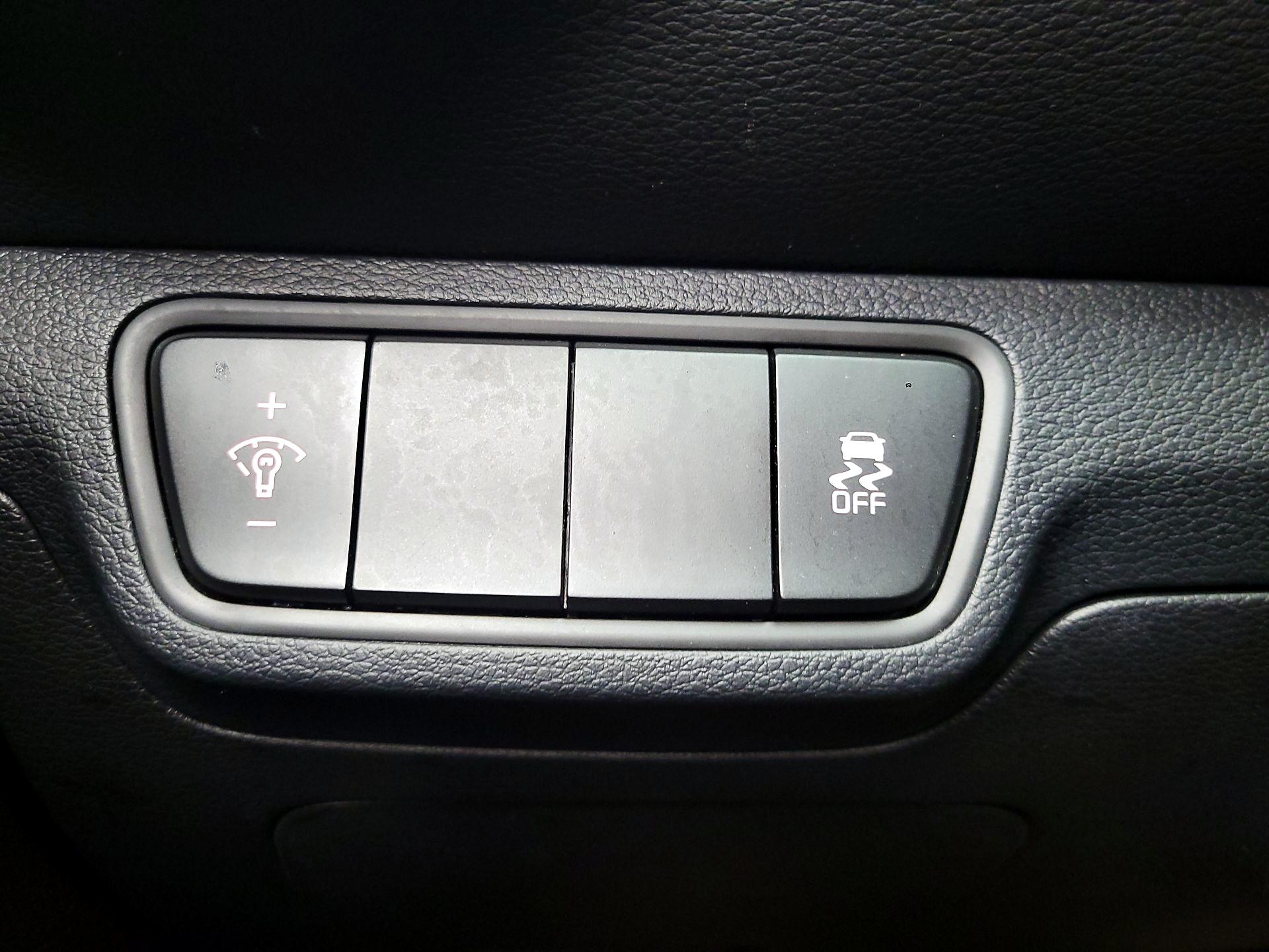 Thumbnail: 2024 Kia Forte - 13