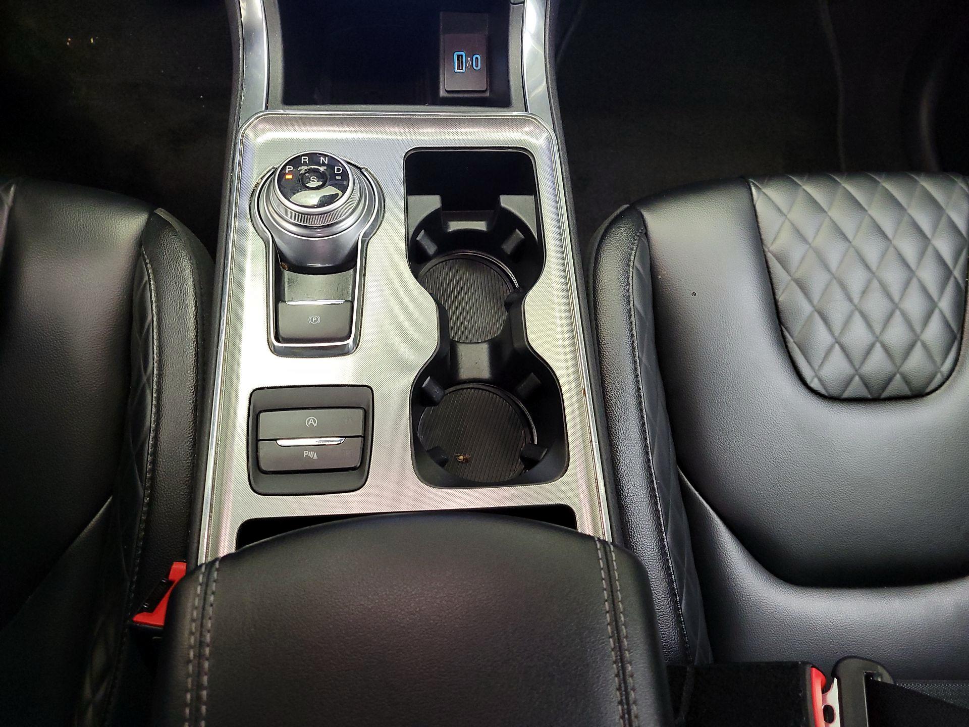 Thumbnail: 2024 Ford Edge - 17