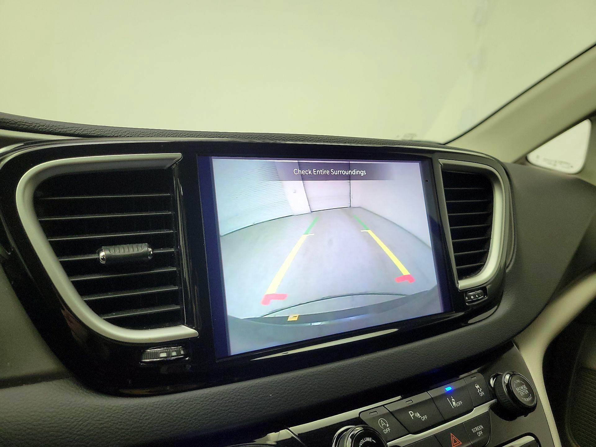 Thumbnail: 2023 Chrysler Pacifica - 15