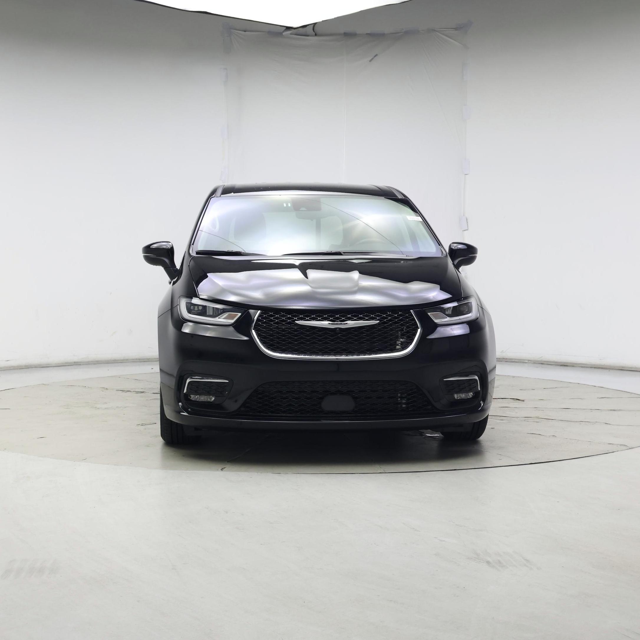 Thumbnail: 2023 Chrysler Pacifica - 5