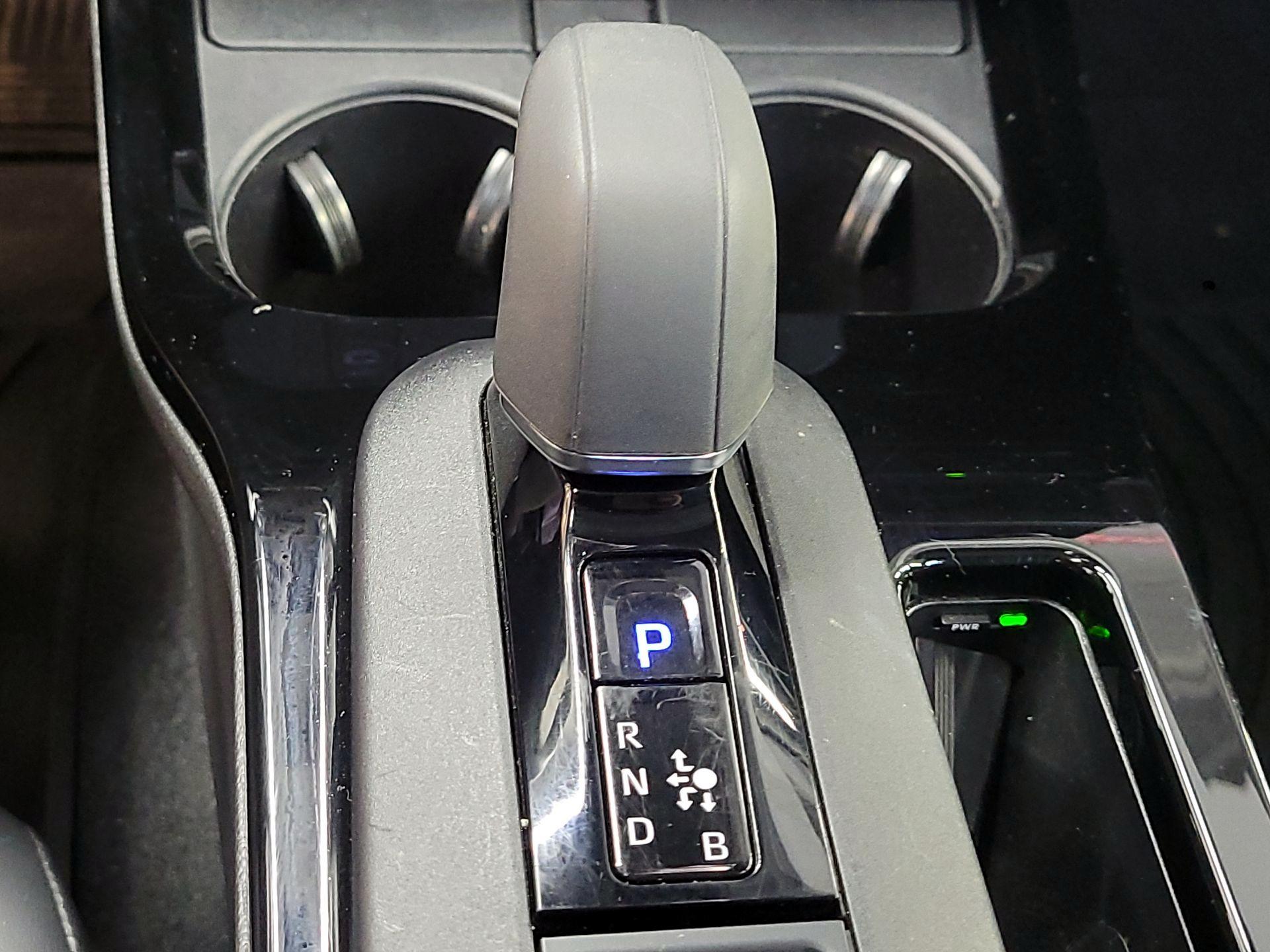 Thumbnail: 2023 Toyota Prius - 17