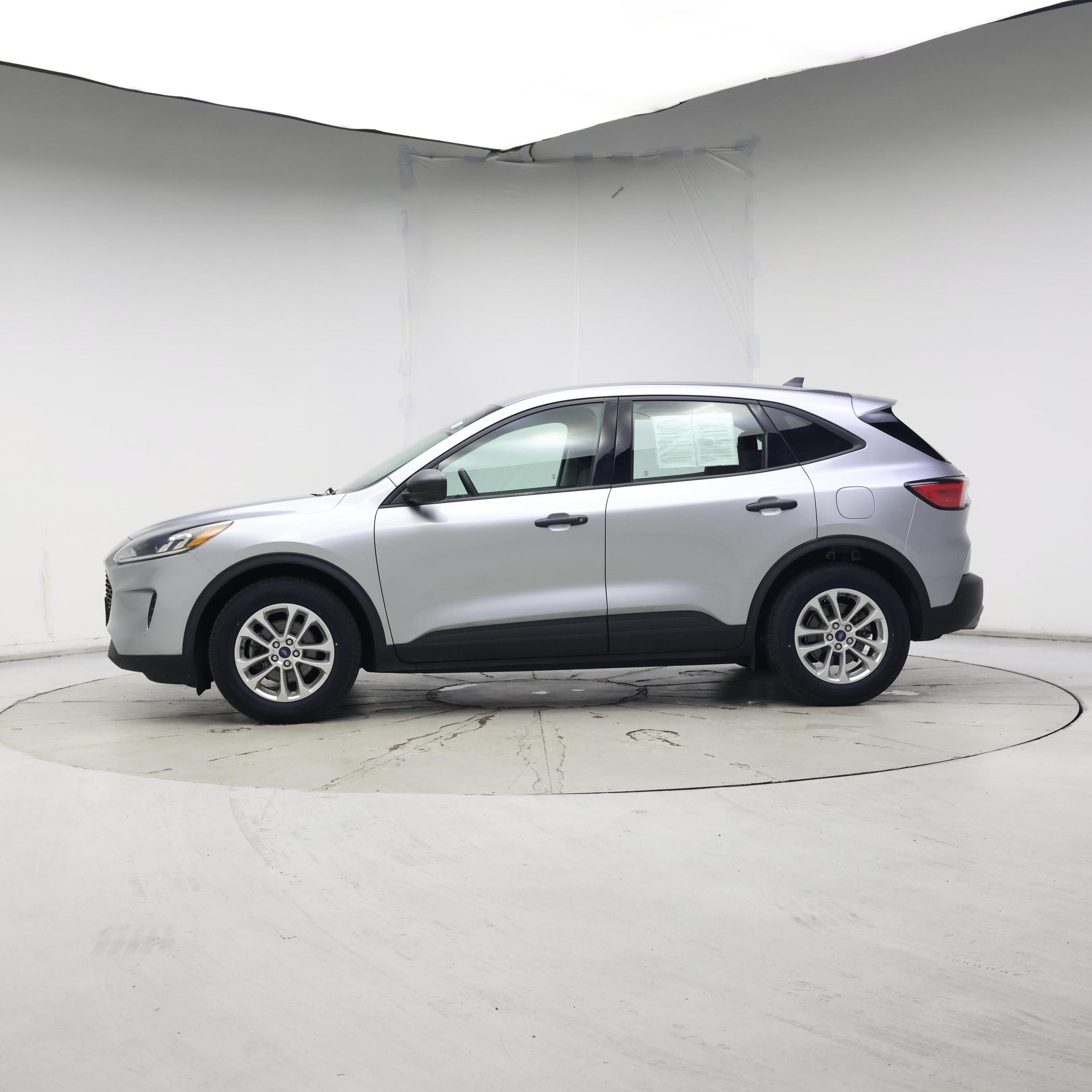 Thumbnail: 2022 Ford Escape - 3