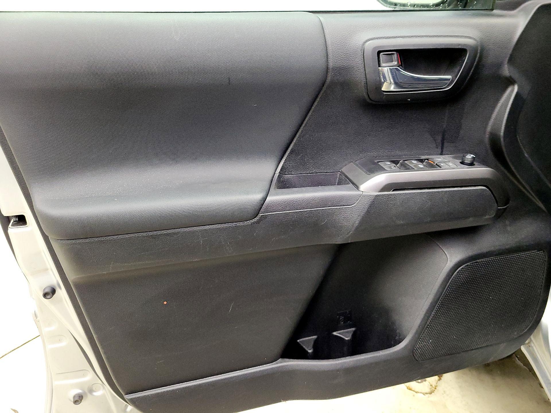 Thumbnail: 2023 Toyota Tacoma - 12