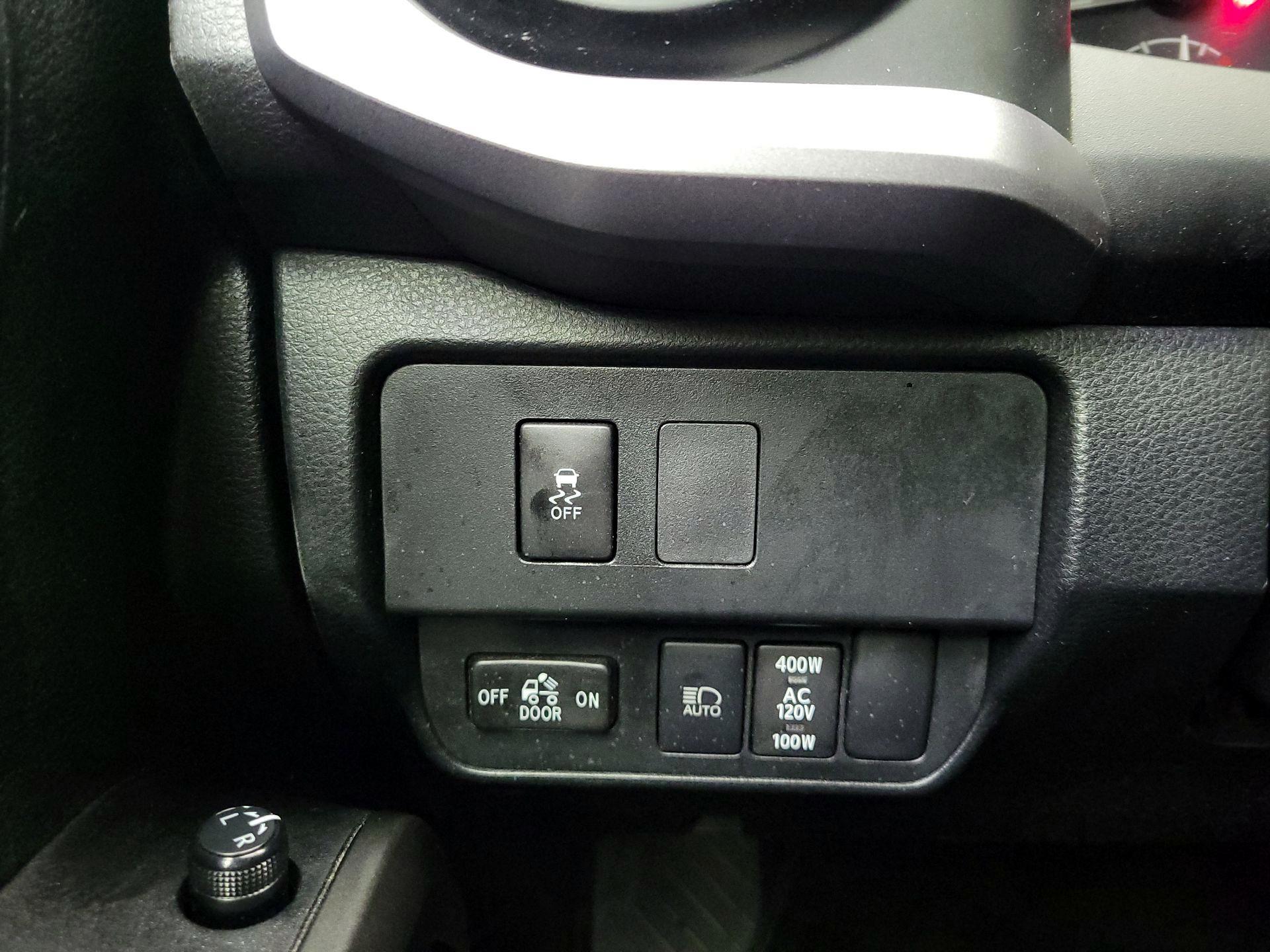 Thumbnail: 2023 Toyota Tacoma - 13