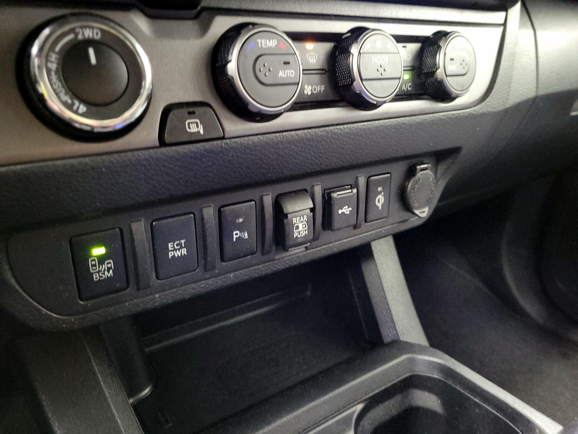 Thumbnail: 2023 Toyota Tacoma - 19