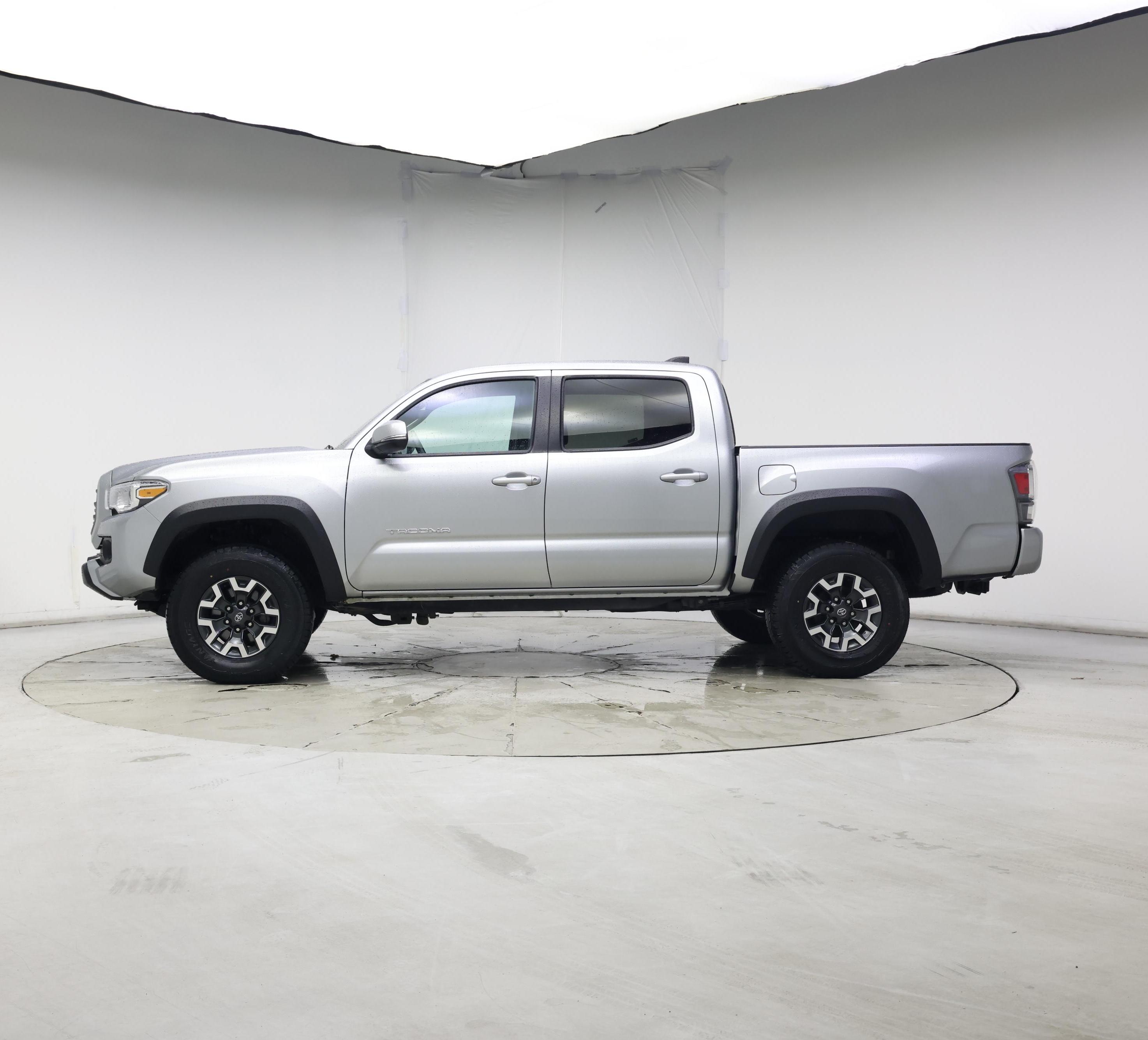 Thumbnail: 2023 Toyota Tacoma - 3