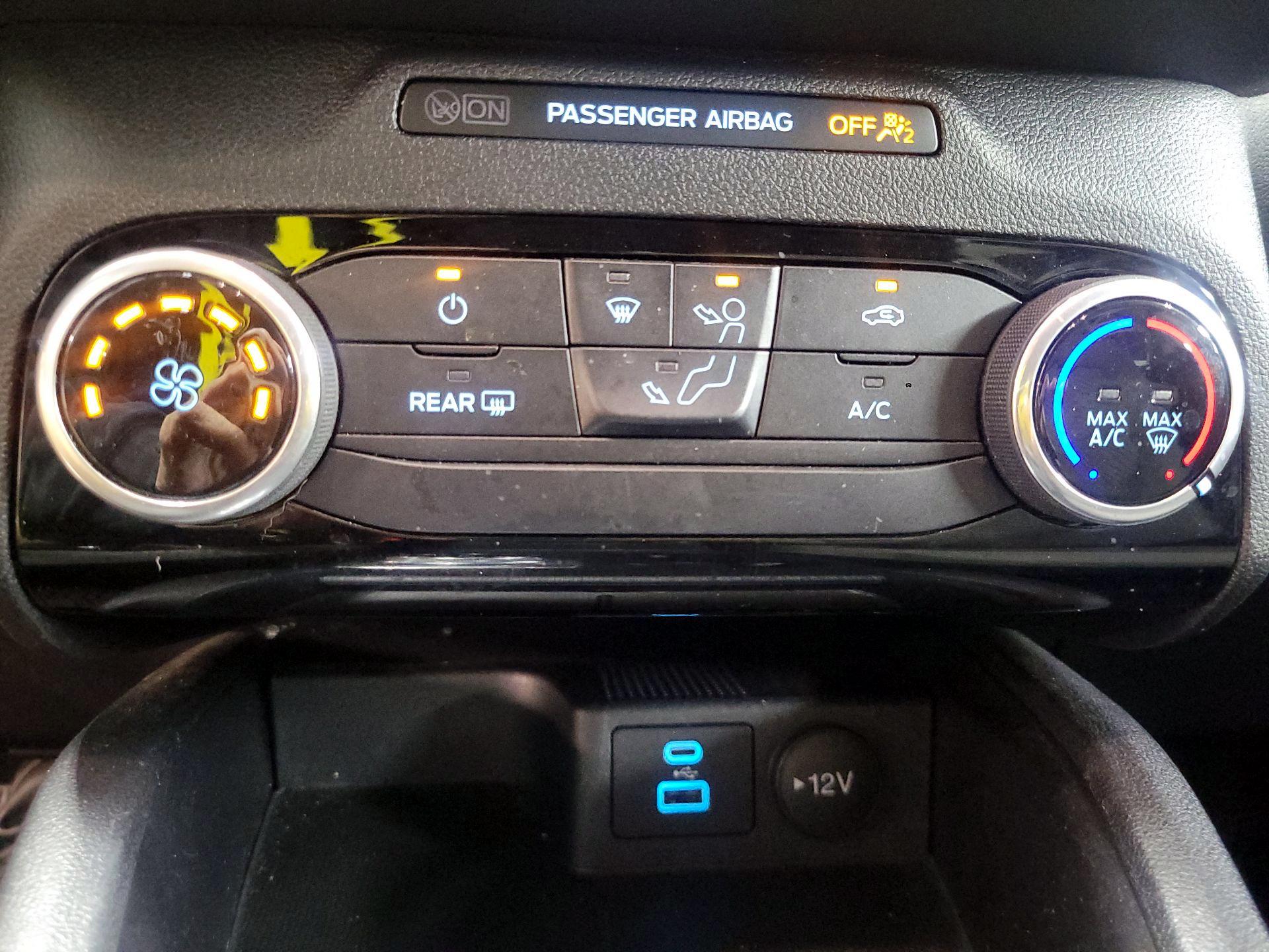 Thumbnail: 2022 Ford Escape - 16