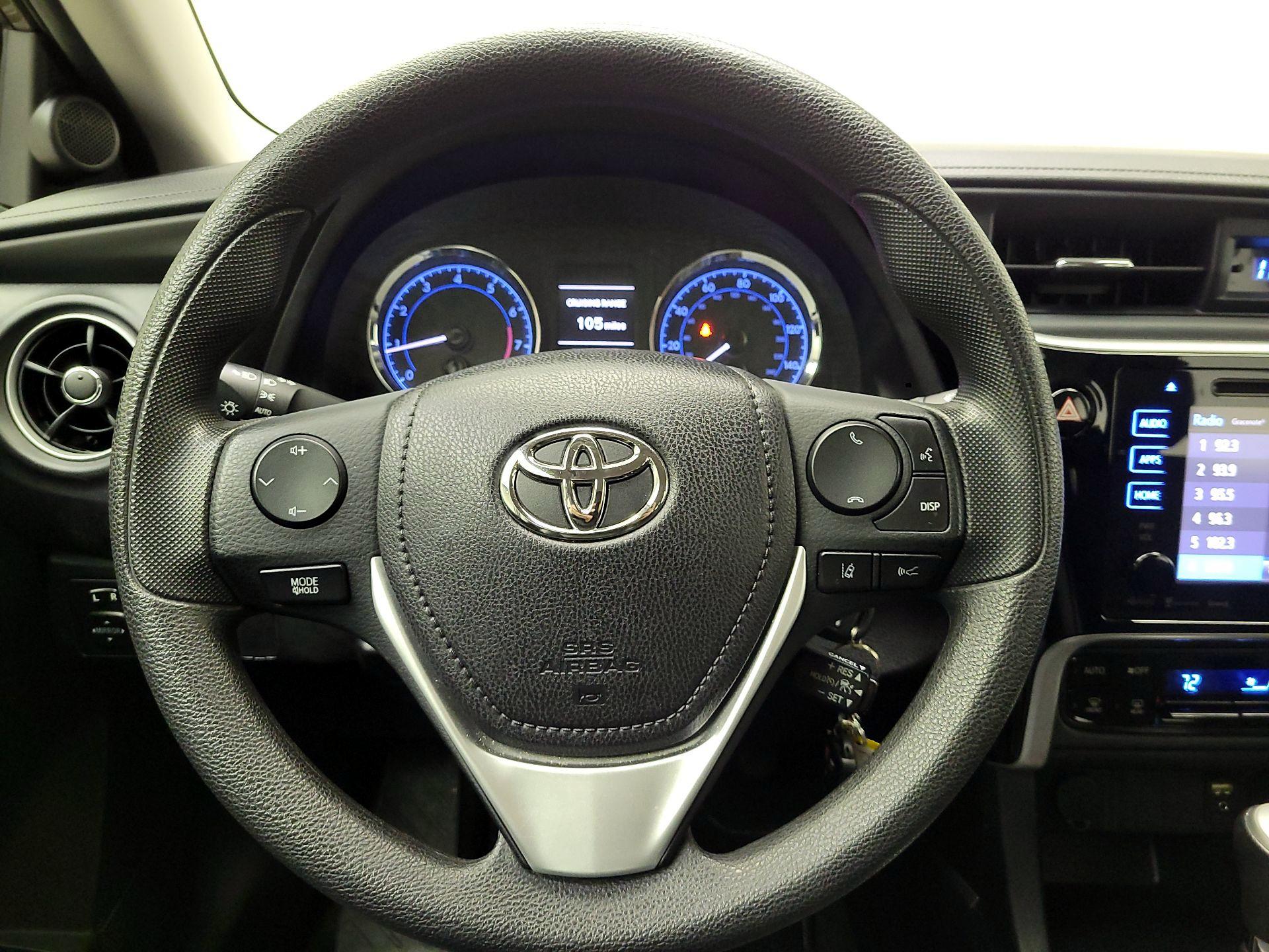 Thumbnail: 2017 Toyota Corolla - 10