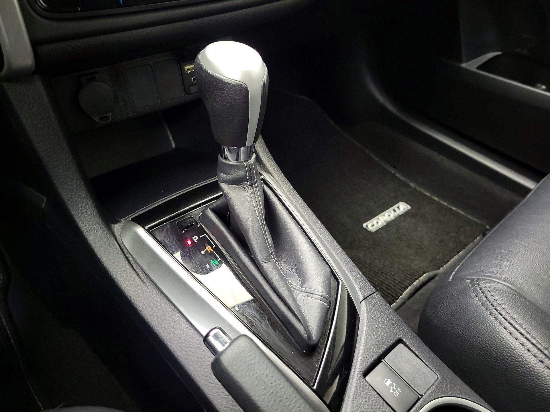 Thumbnail: 2017 Toyota Corolla - 17