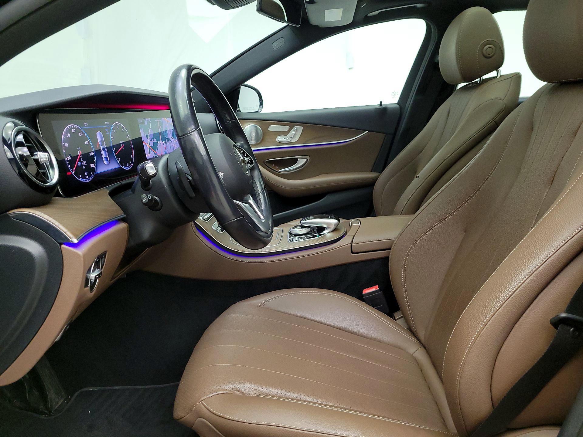 Thumbnail: 2020 Mercedes-Benz E-Class - 11